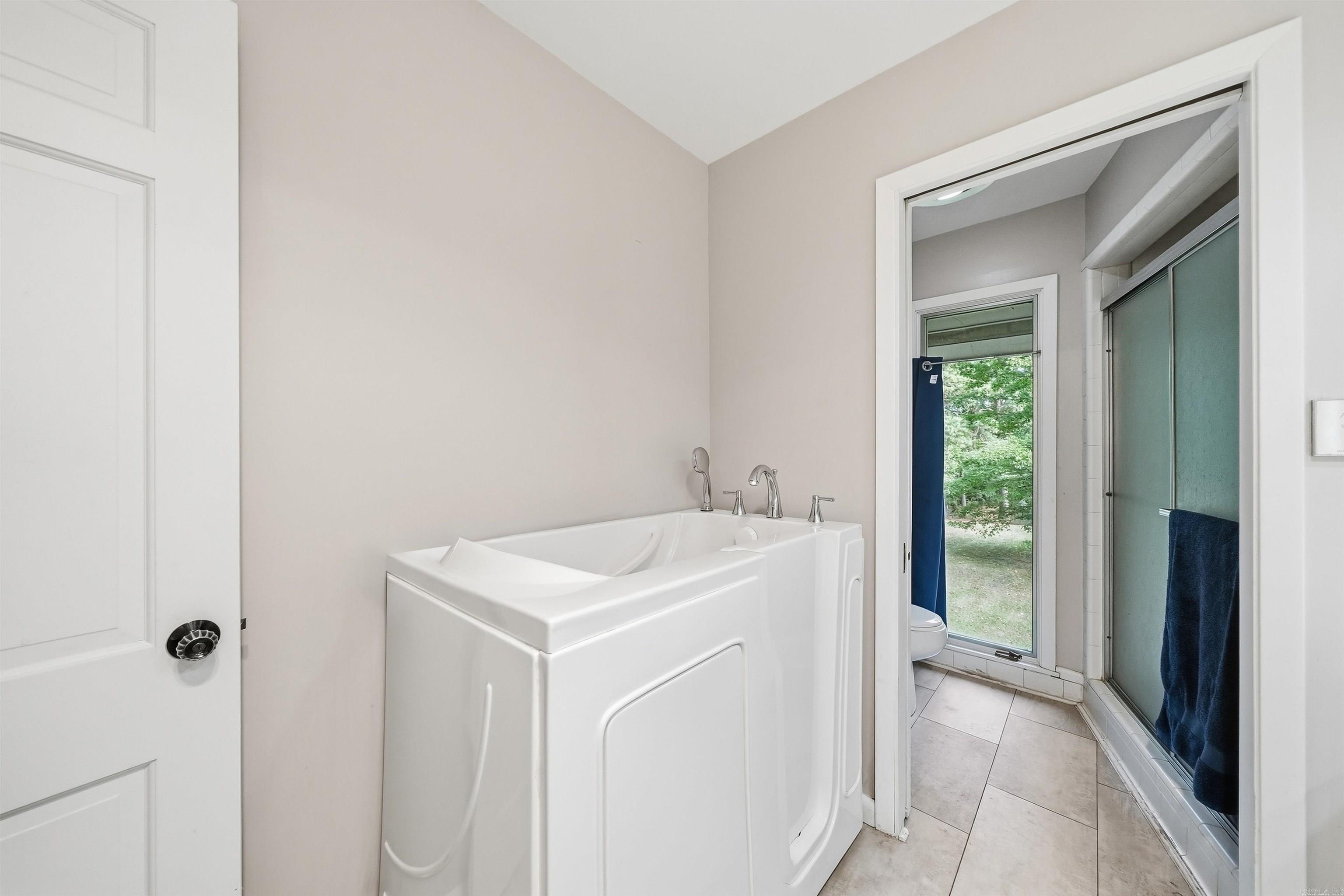 1414 Country Club Road Property Photo 37