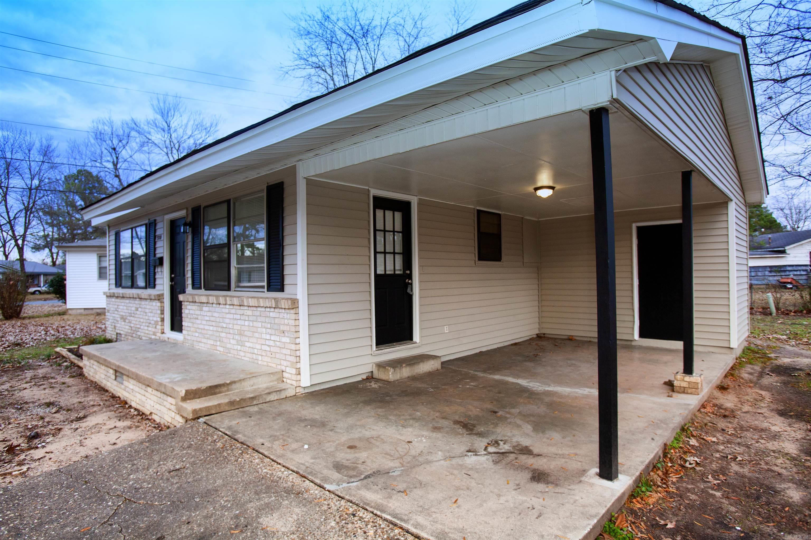 920 Healy Street Property Photo 1