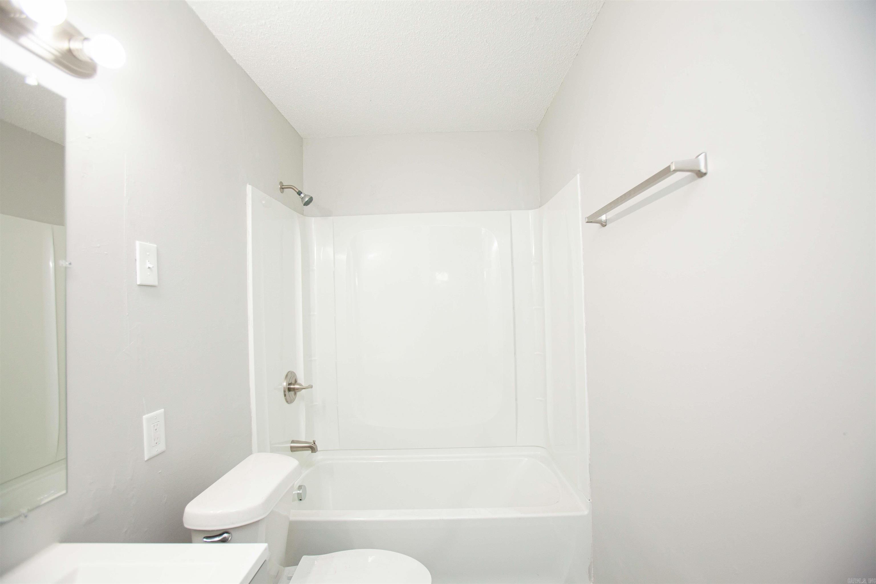 920 Healy Street Property Photo 10