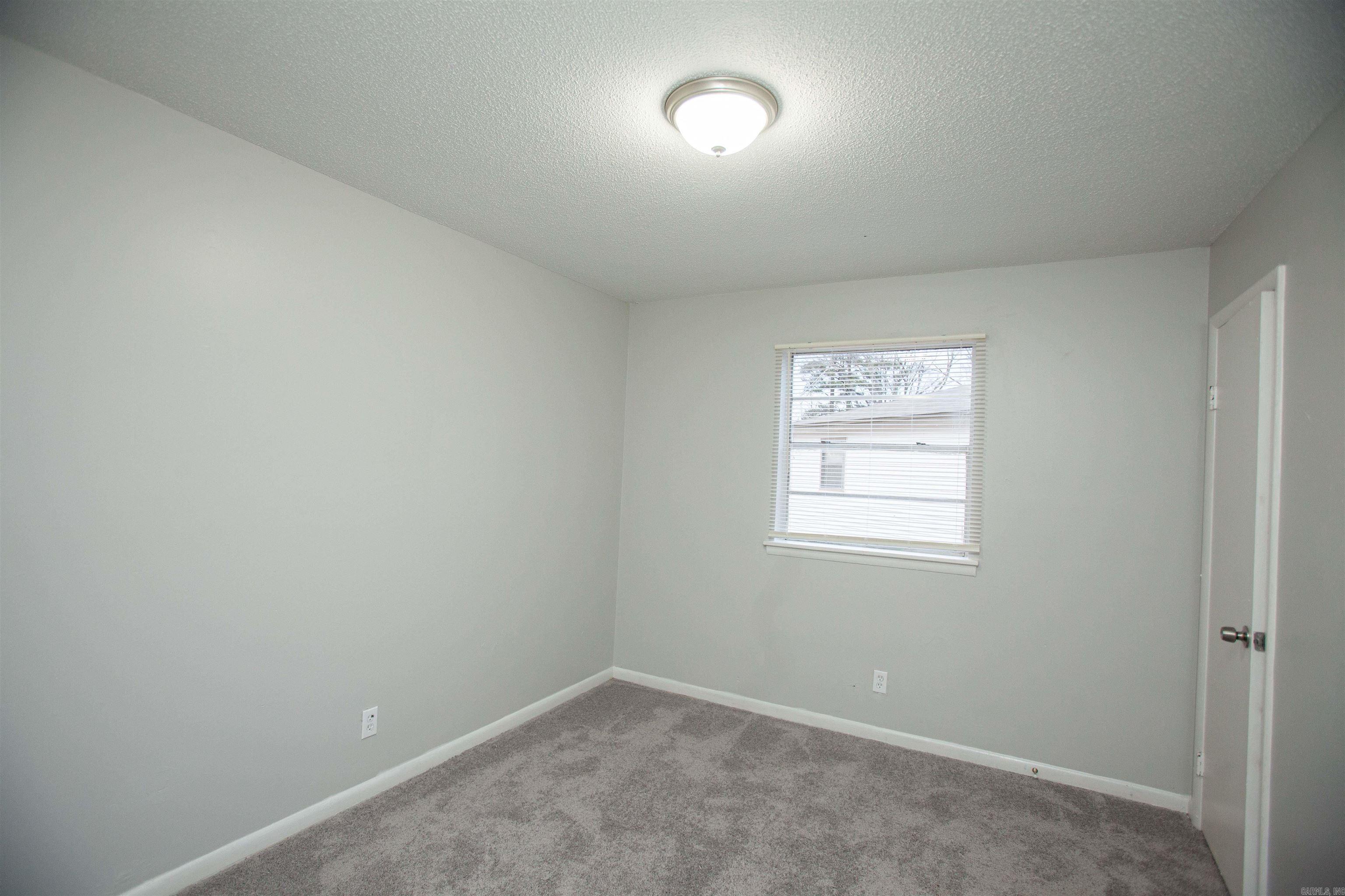 920 Healy Street Property Photo 11
