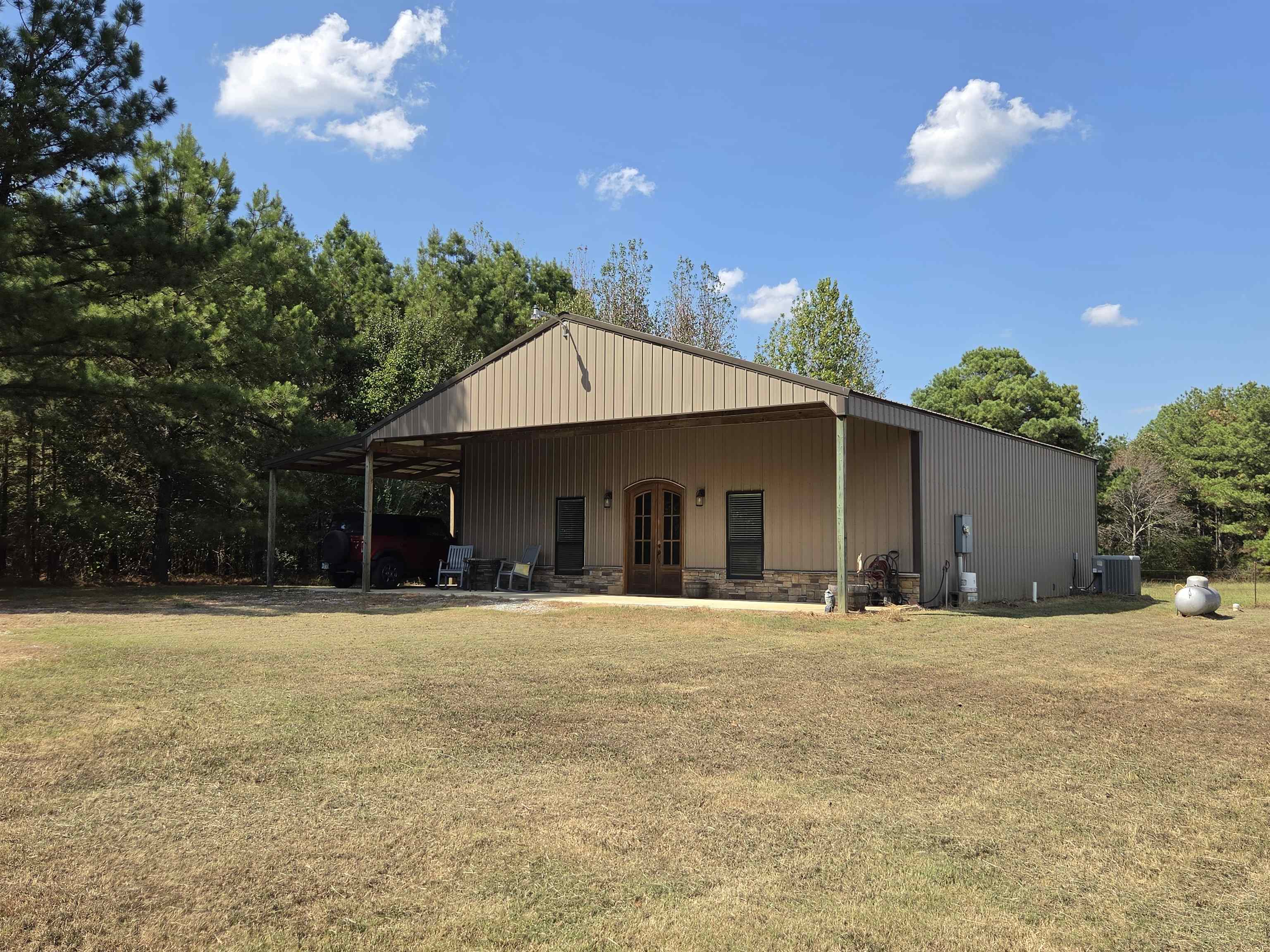 1266 Cr 792 Property Photo 1