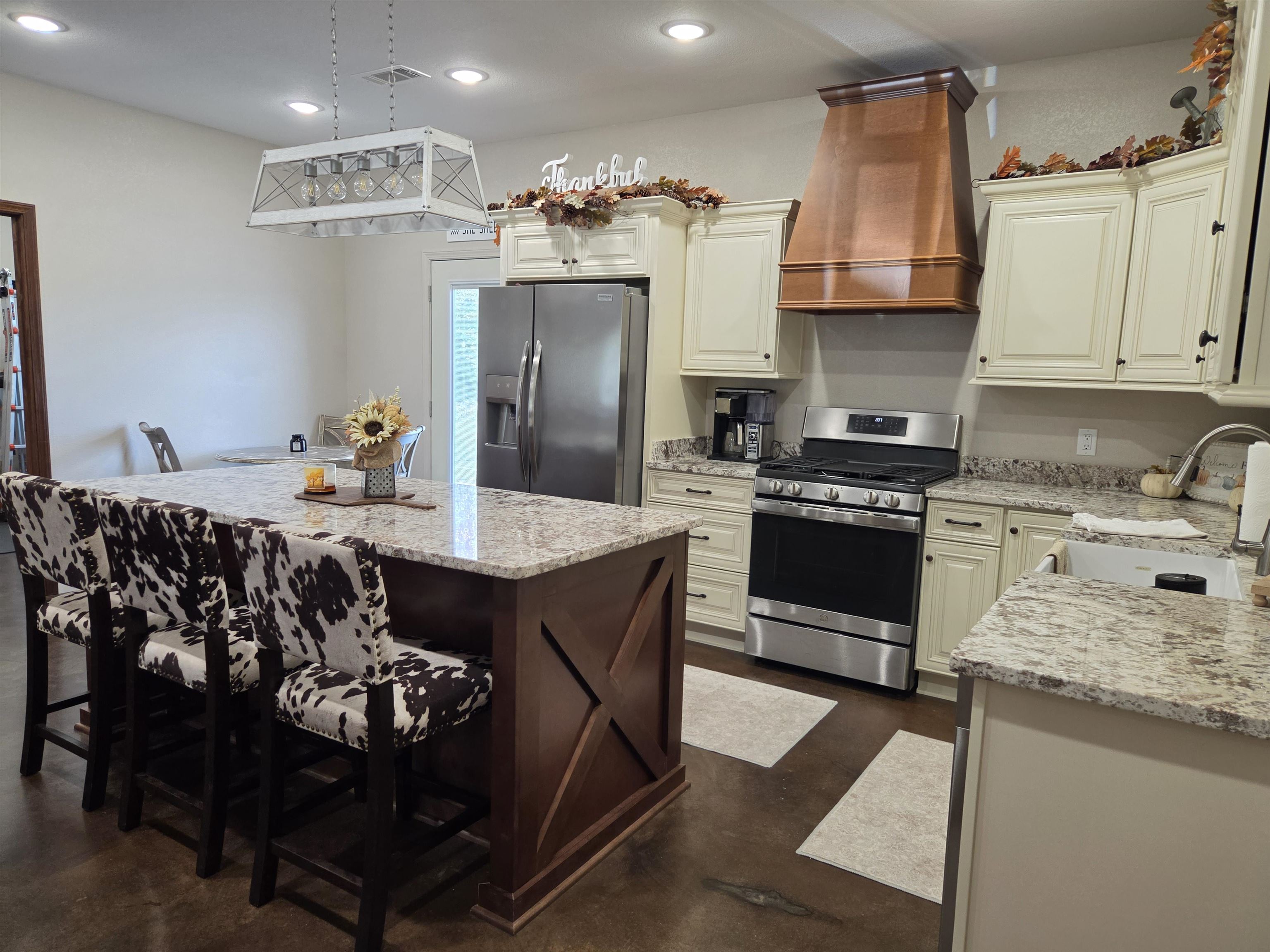1266 Cr 792 Property Photo 13