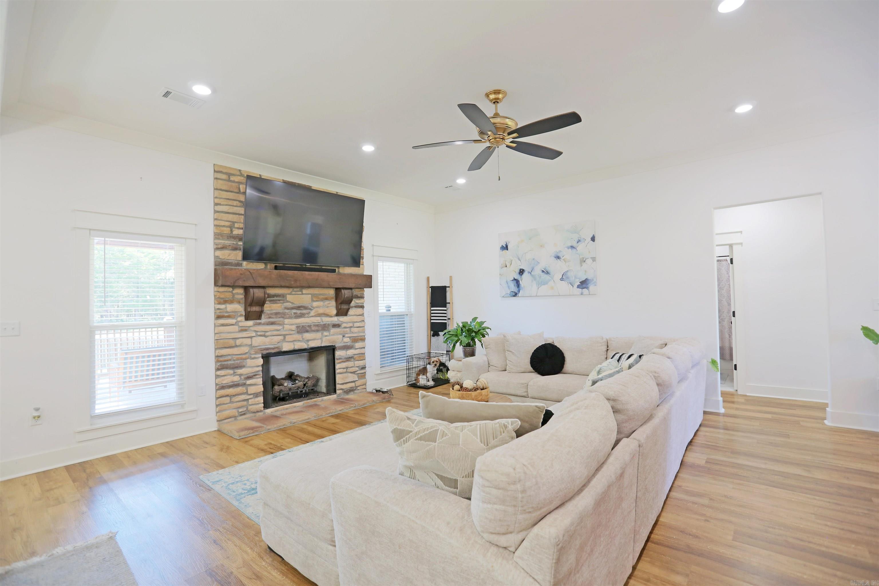 59 Irene Circle Property Photo 8