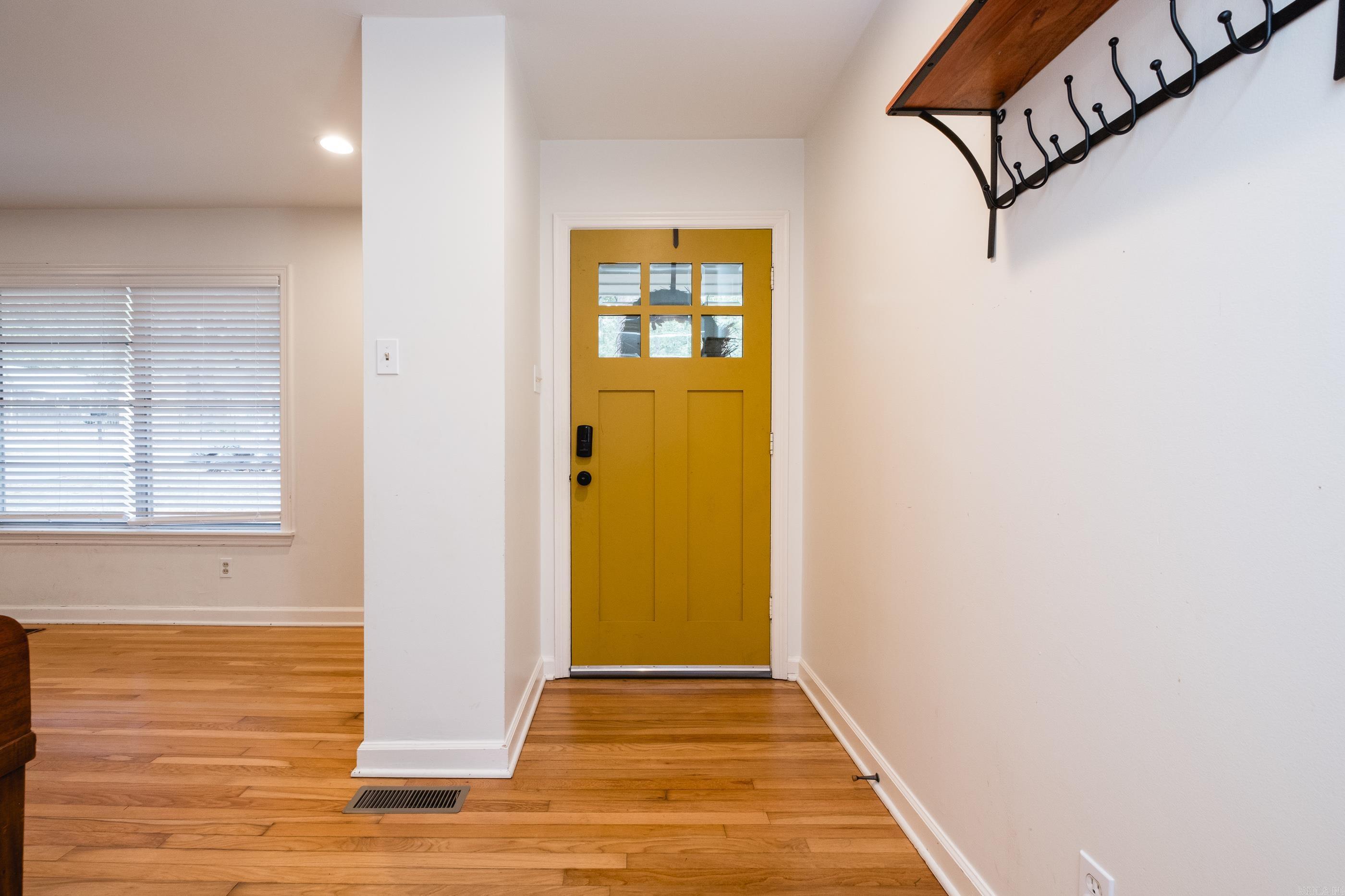 1300 White Road Property Photo 3