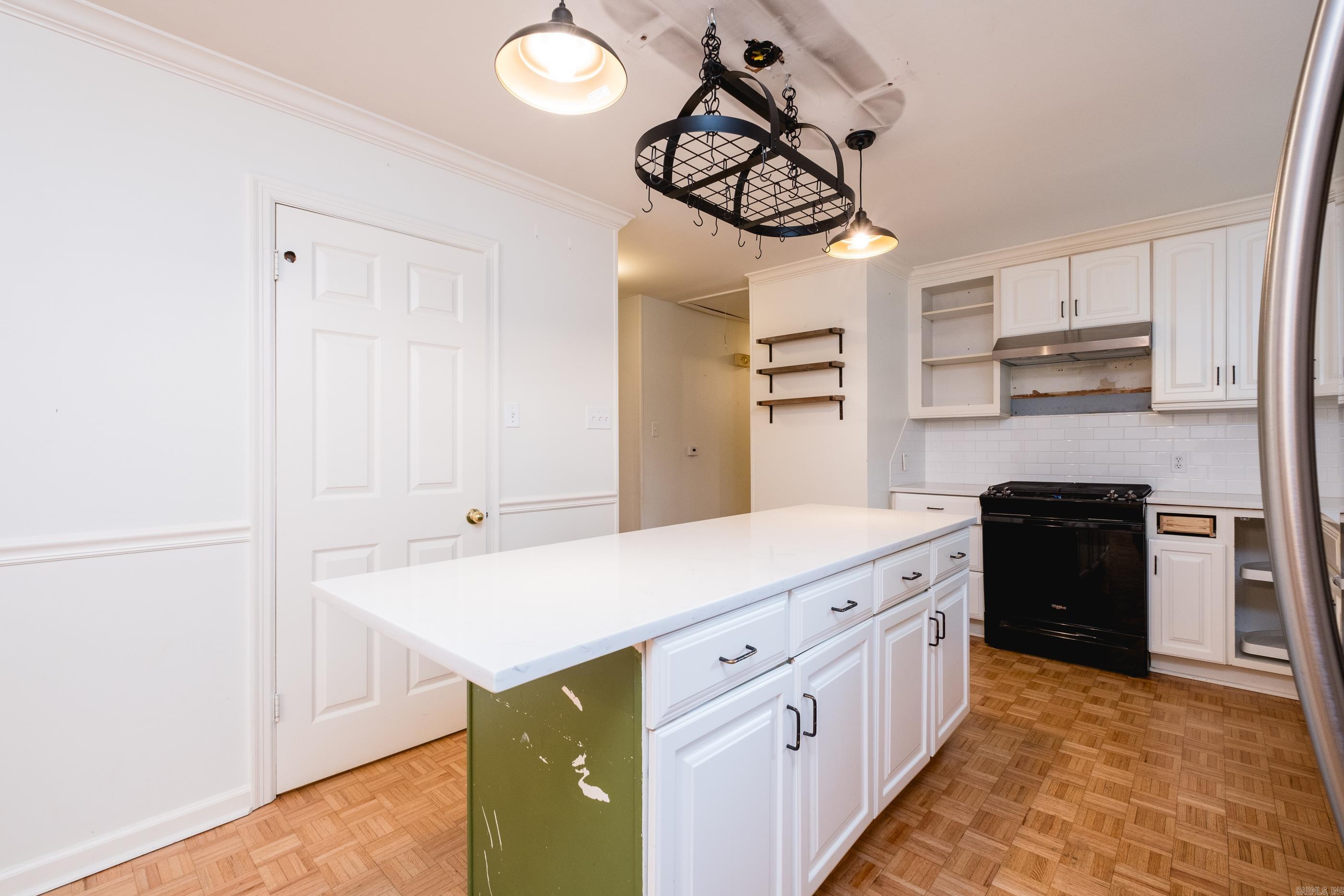 1300 White Road Property Photo 17