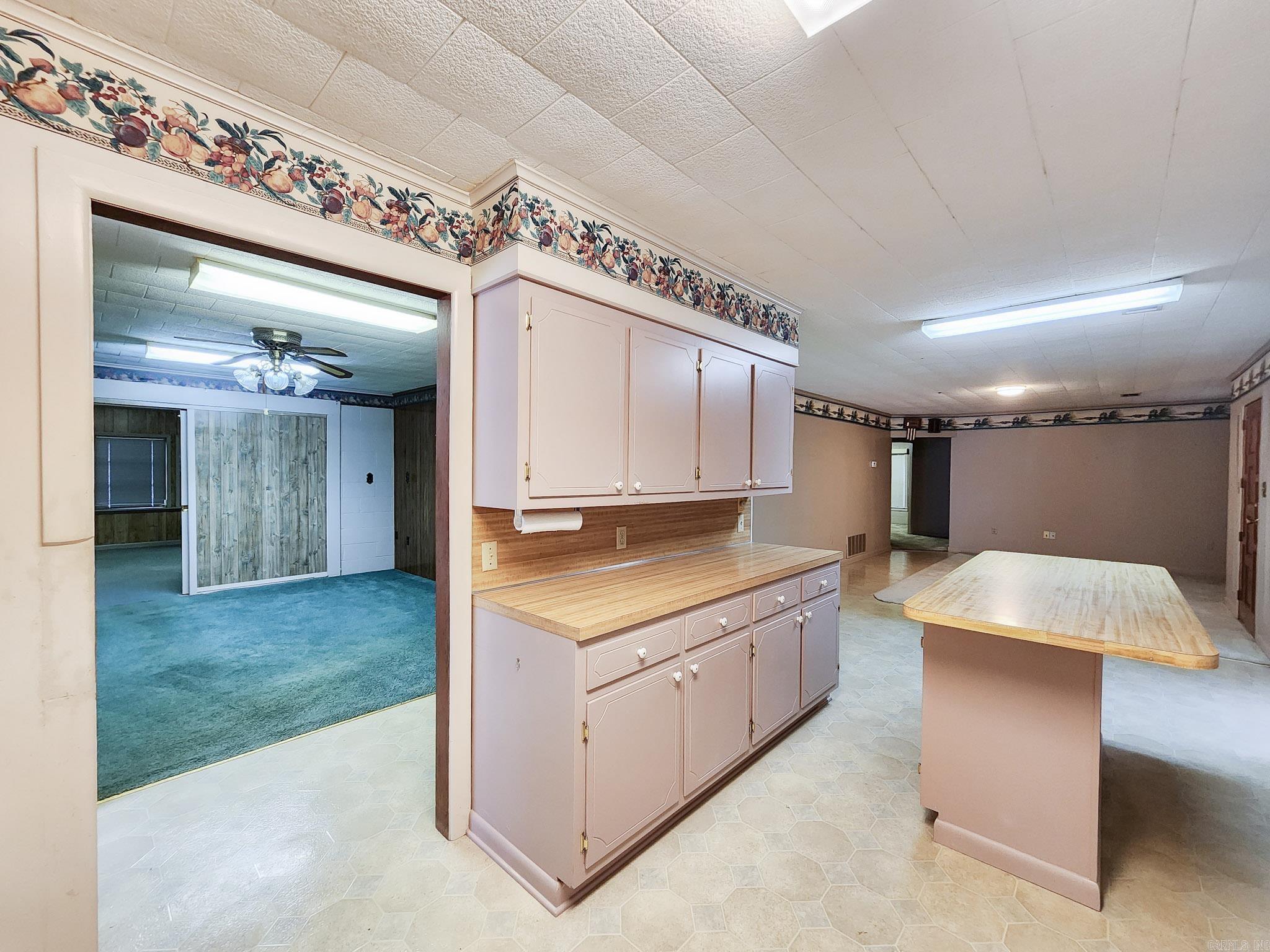 1402 Loberg Lane Property Photo 15