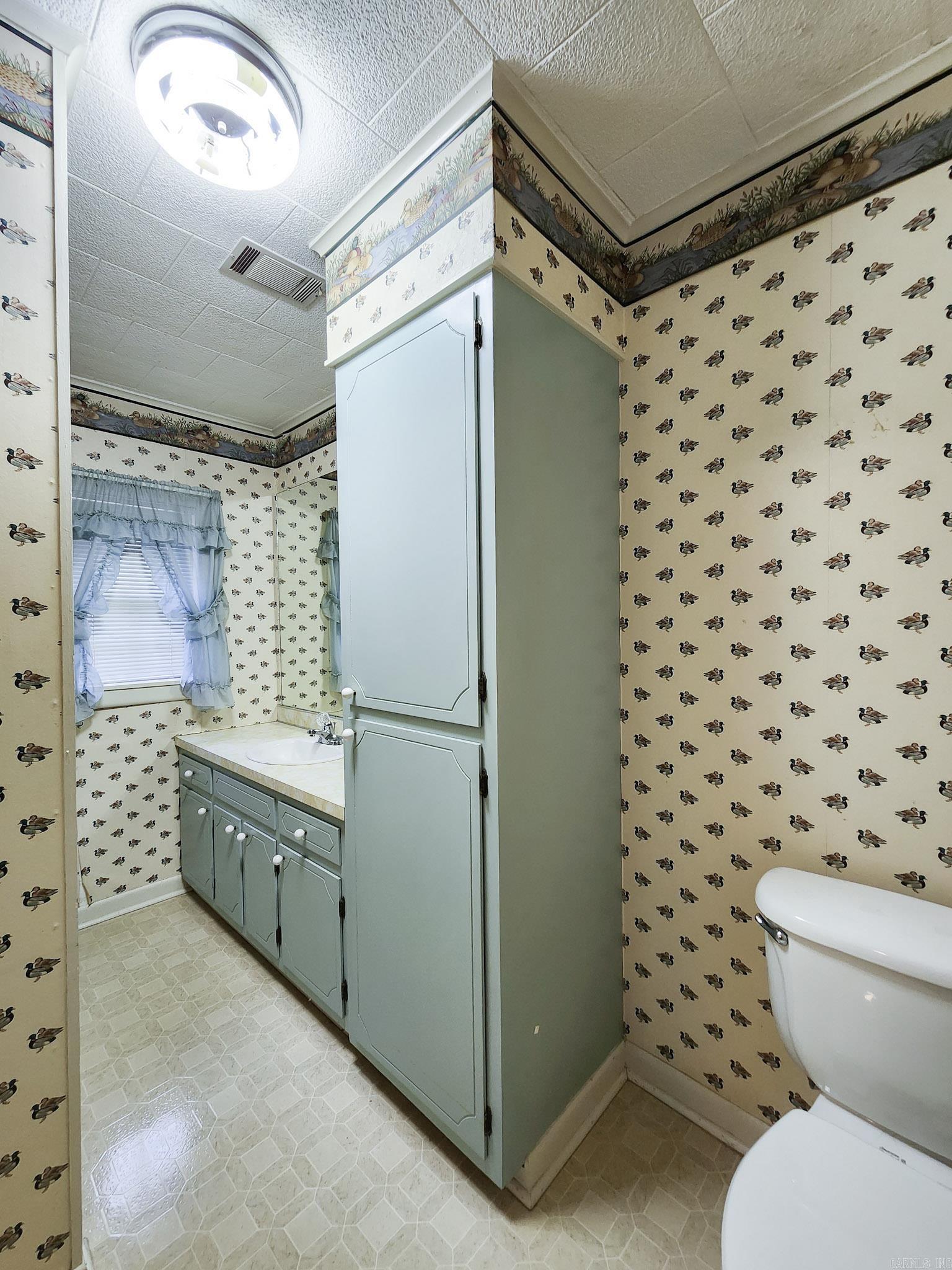 1402 Loberg Lane Property Photo 26