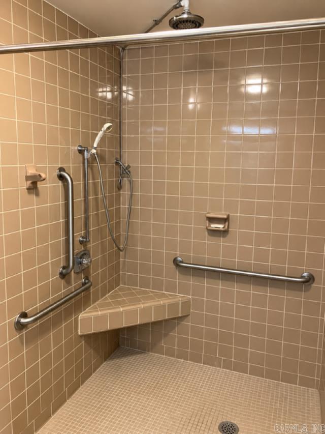 155 Ferrand Ln Property Photo 16