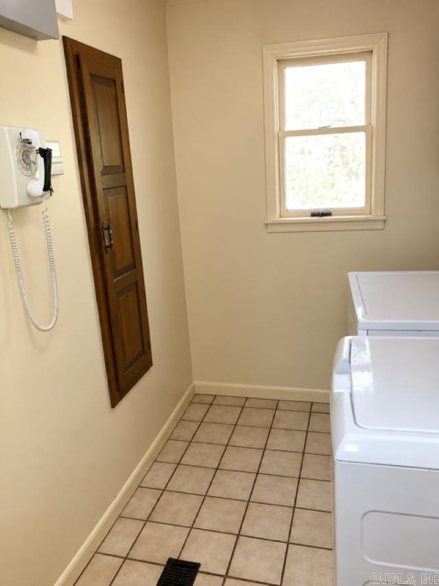 155 Ferrand Ln Property Photo 22