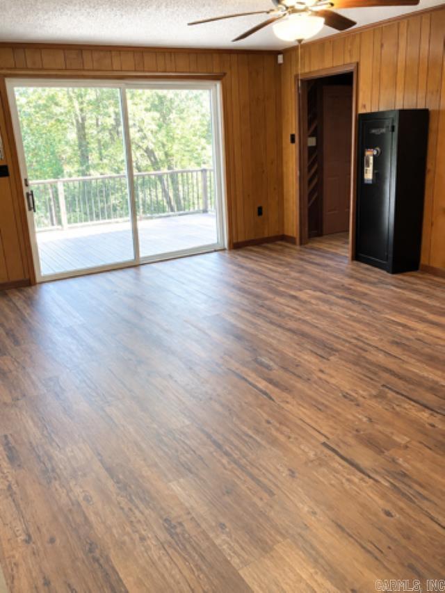 155 Ferrand Ln Property Photo 30