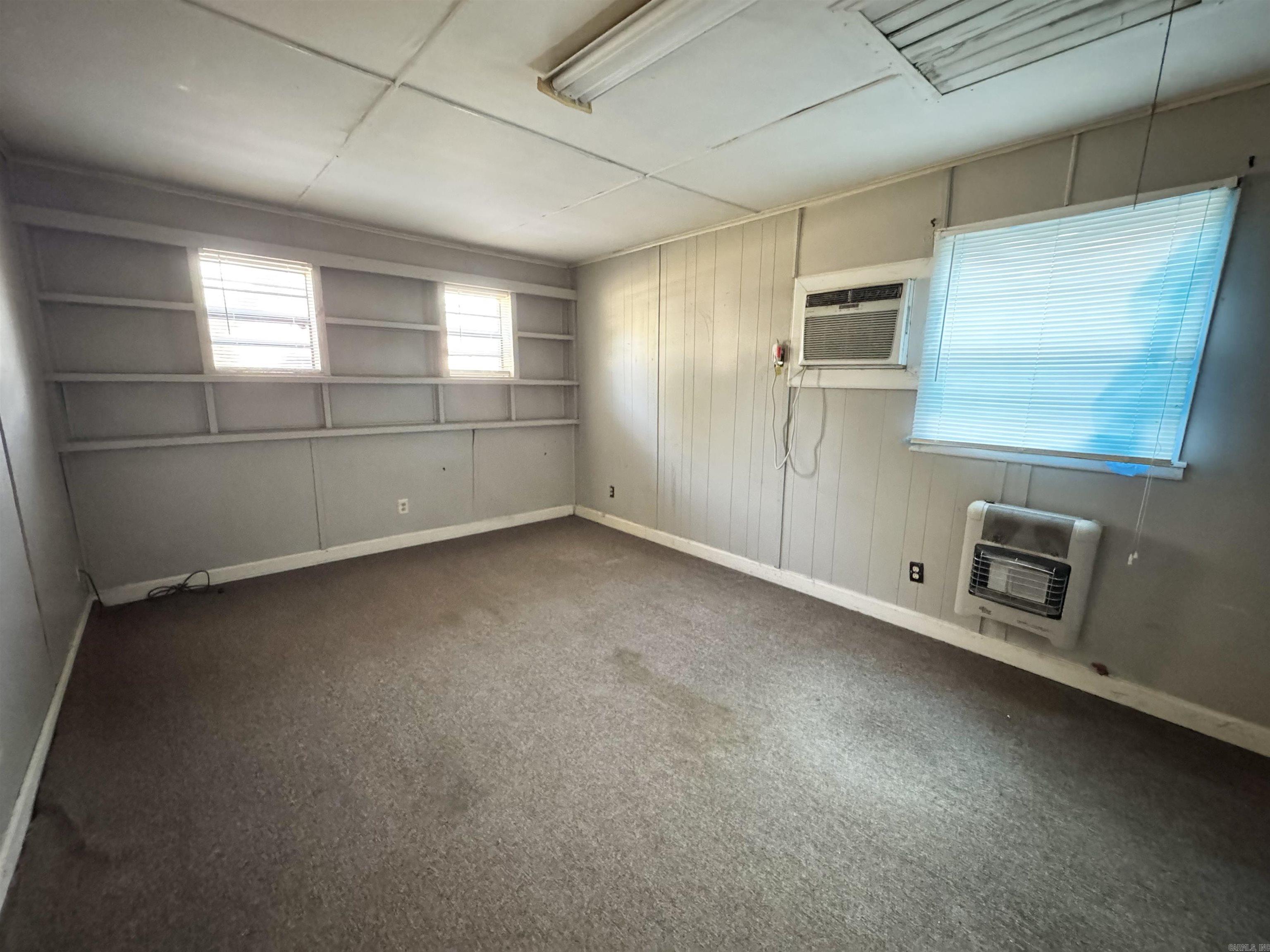 335 Walnut Avenue Property Photo 14