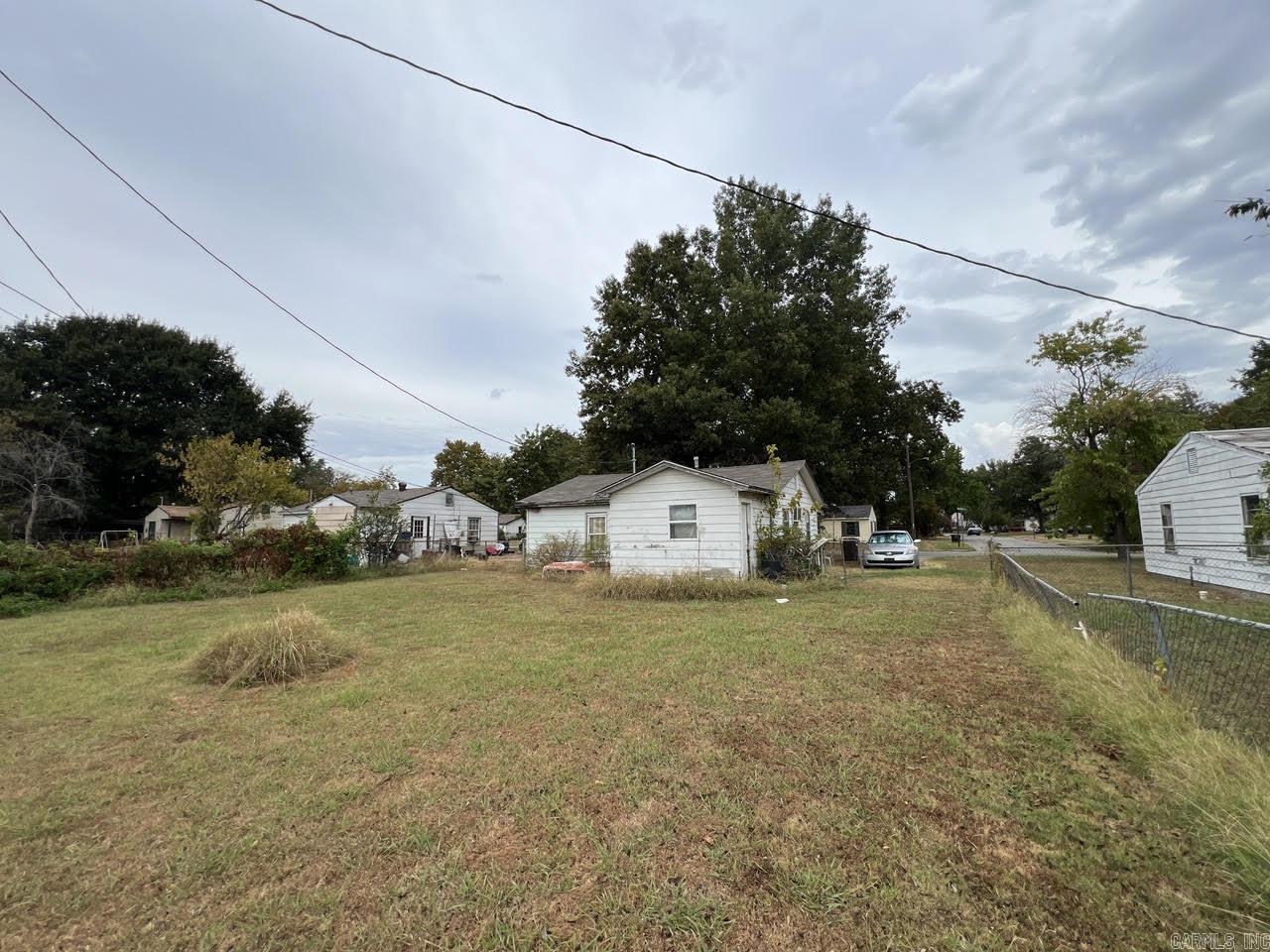 901 Mulberry Drive Property Photo 5