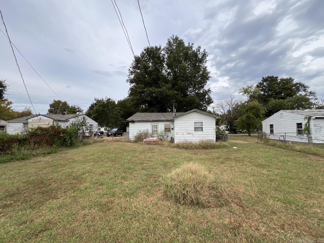 901 Mulberry Drive Property Photo 6