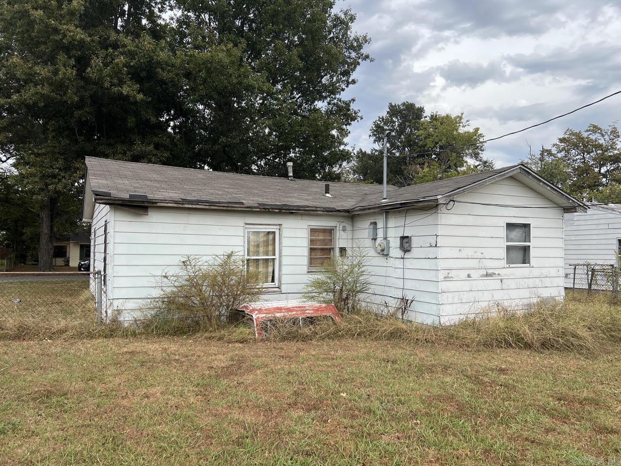 901 Mulberry Drive Property Photo 8