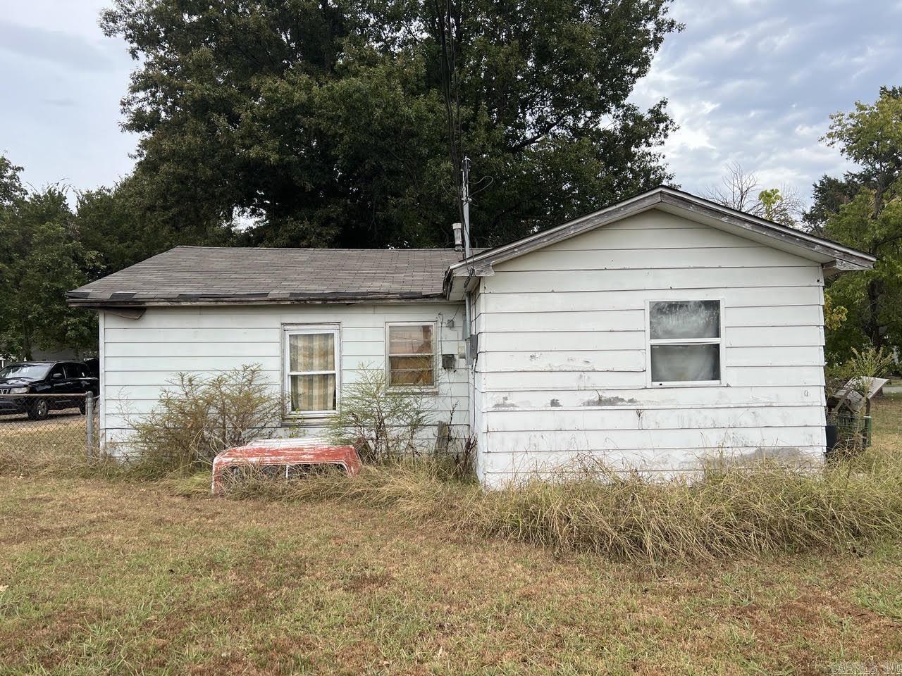 901 Mulberry Drive Property Photo 9