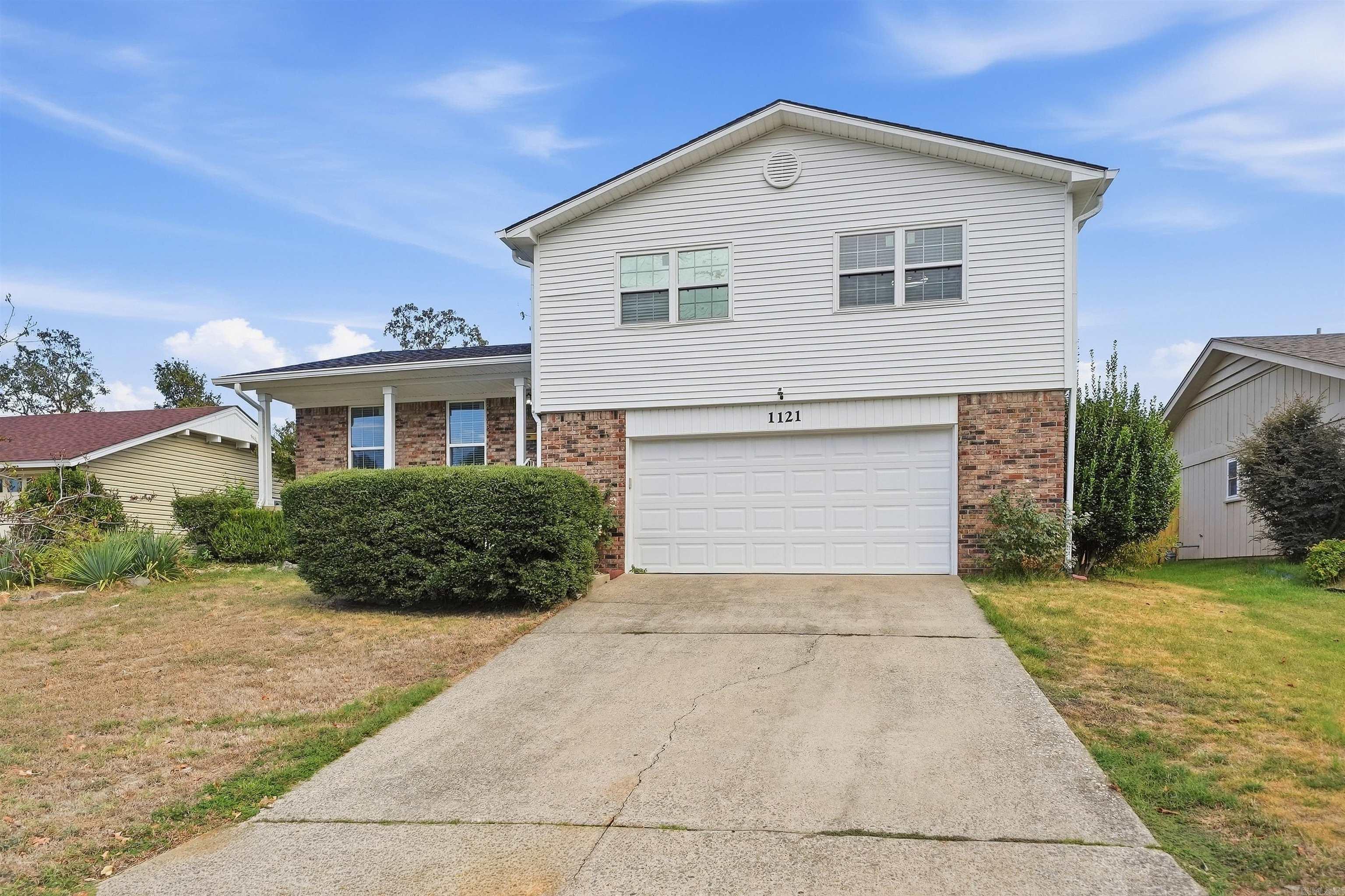 1121 Briar Creek Road Property Photo 4