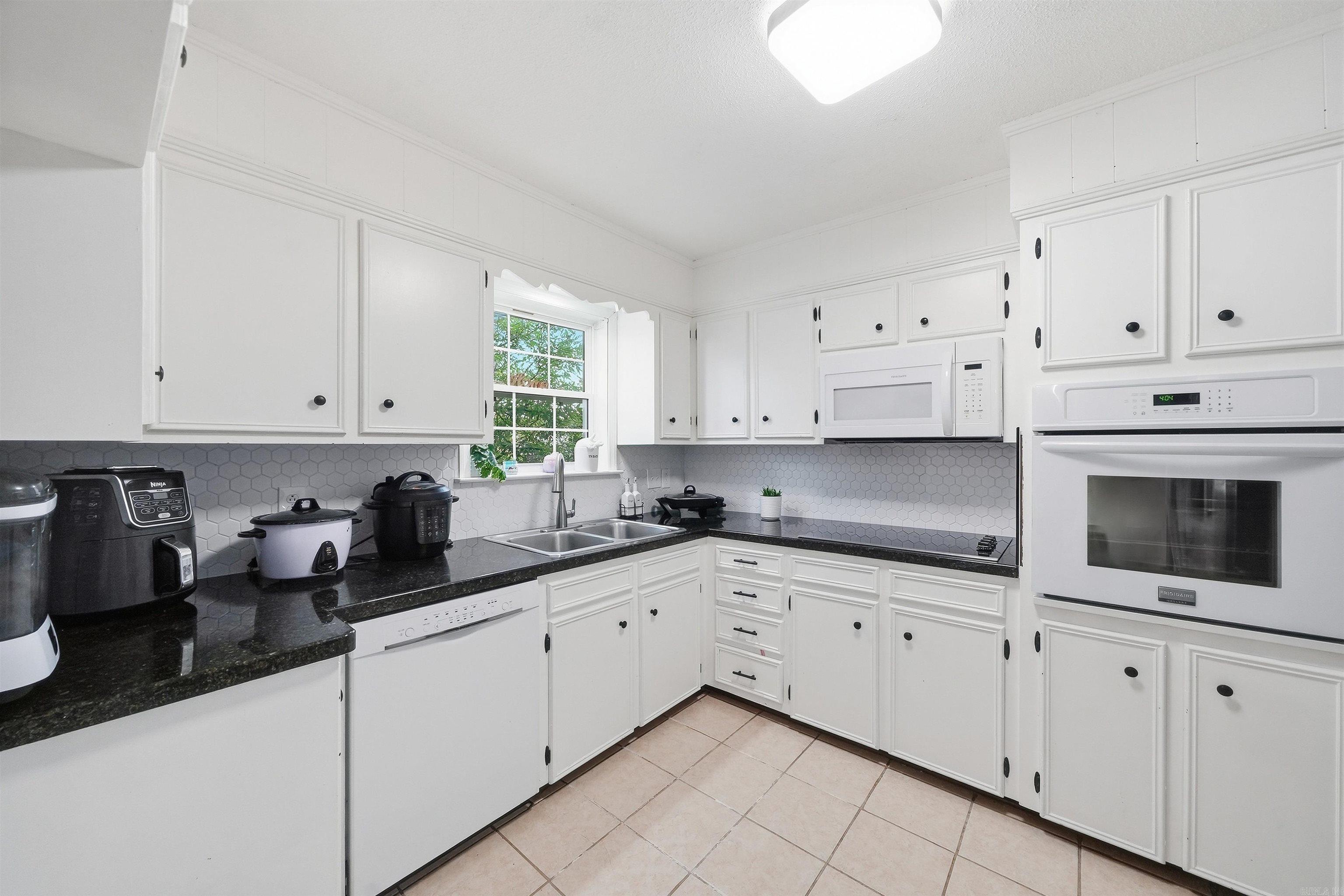 1121 Briar Creek Road Property Photo 19