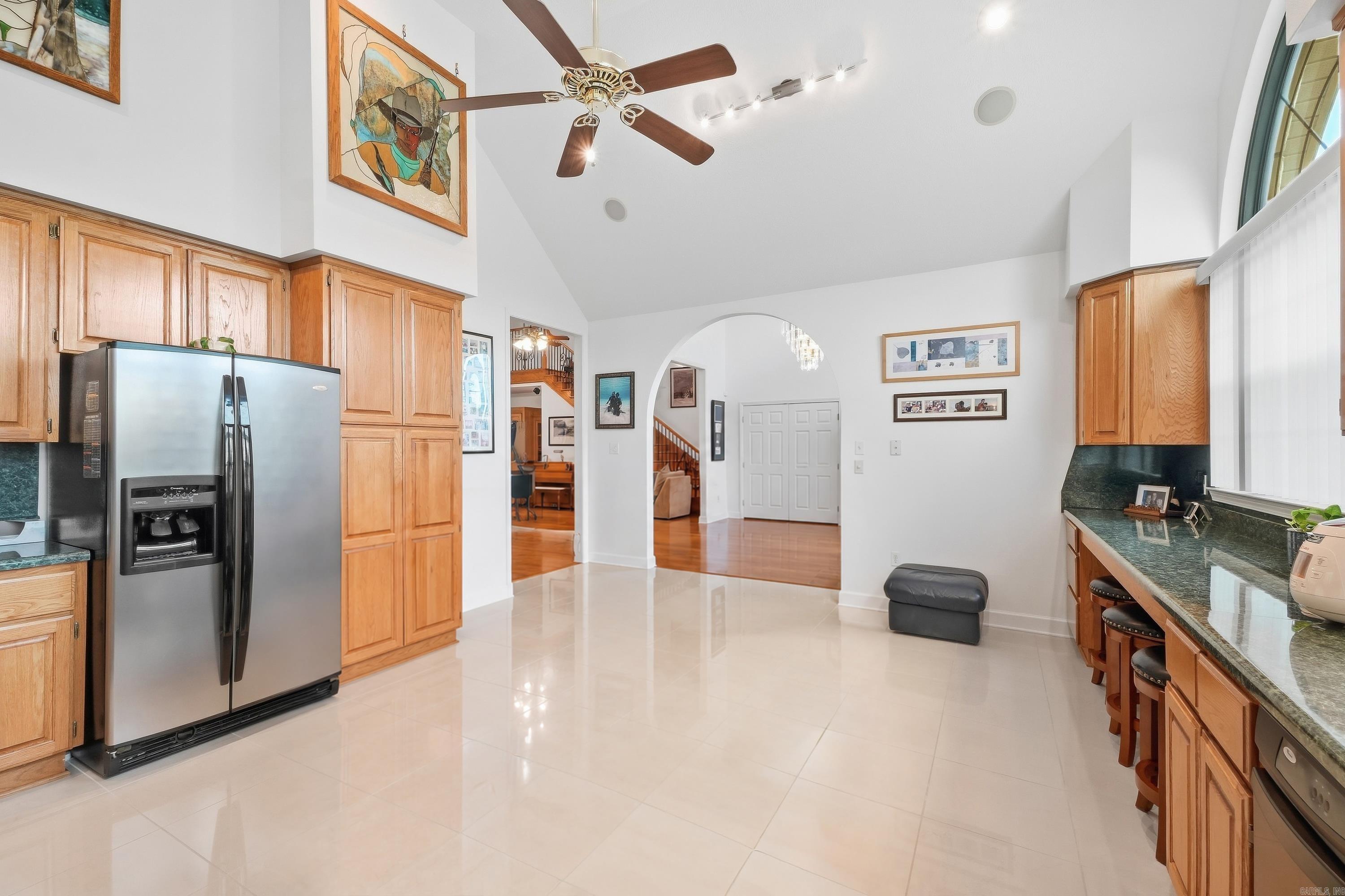 370 Wellesley Property Photo 34