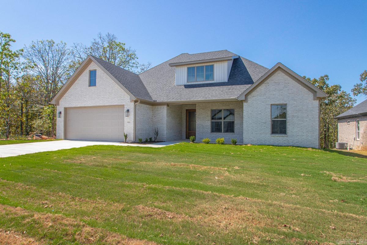 913 Conrad Cove Property Photo 4
