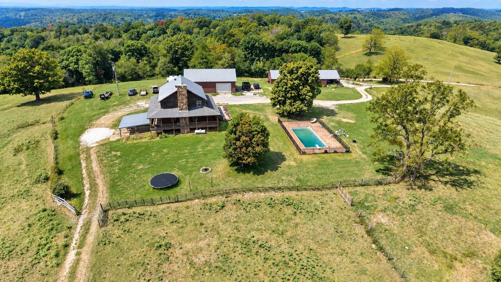 149 Love Hollow Property Photo 2