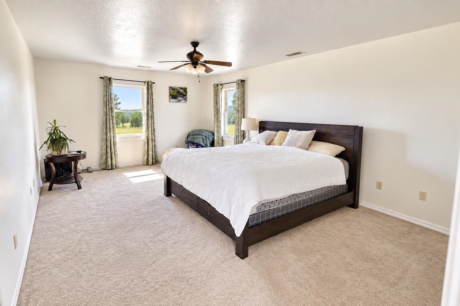 149 Love Hollow Property Photo 13