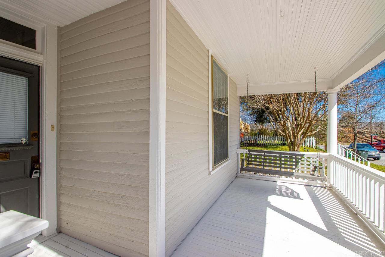 114 S Pulaski Property Photo 31