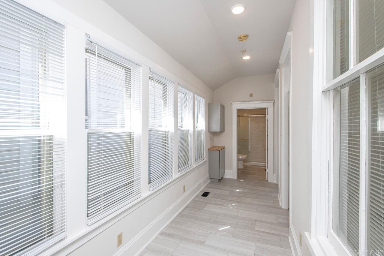114 S Pulaski Property Photo 43