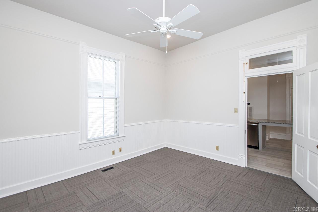 114 S Pulaski Property Photo 49