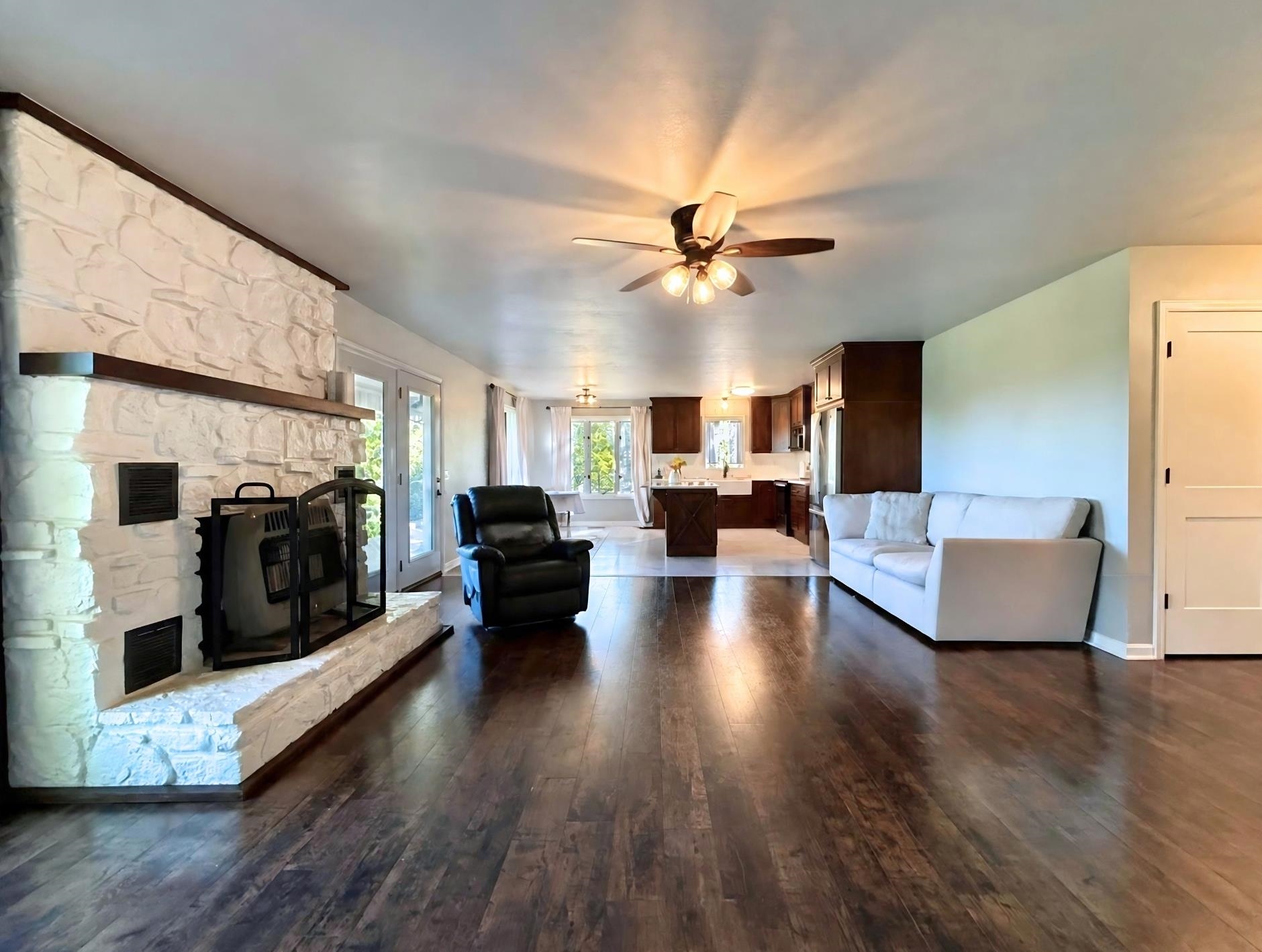 17 Conda Drive Property Photo 6