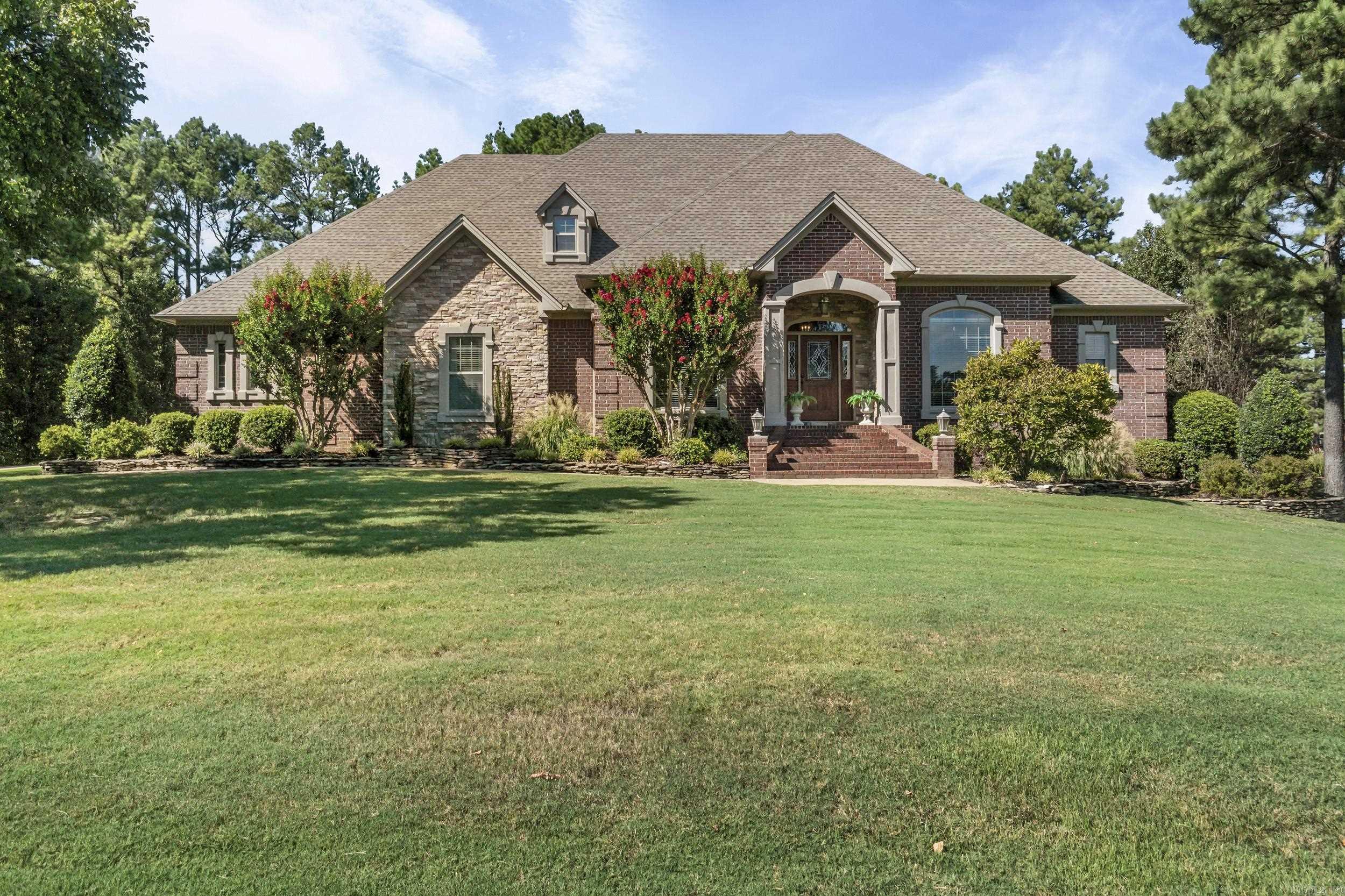 110 Grayson Cove Property Photo 1