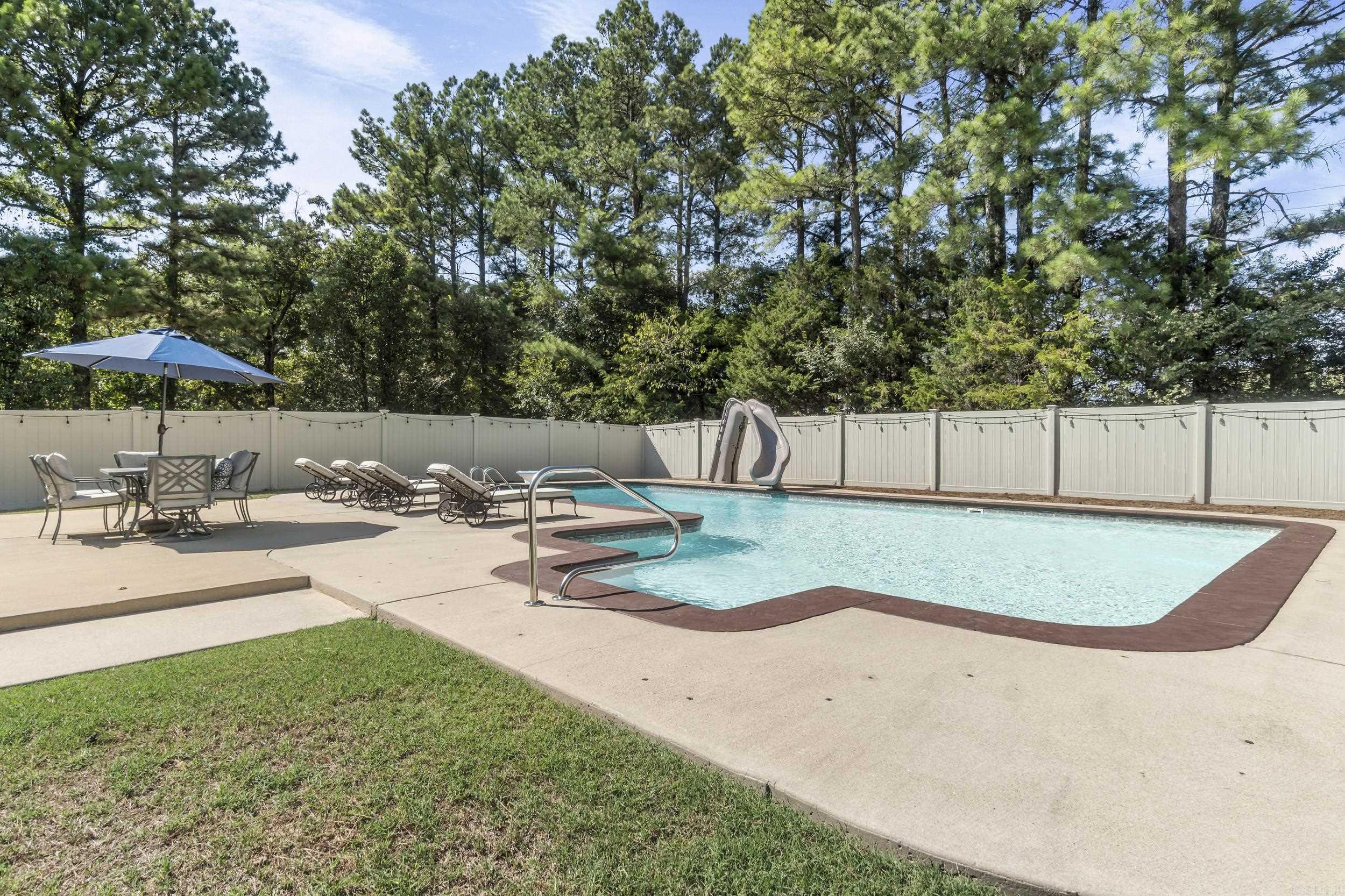 110 Grayson Cove Property Photo 34