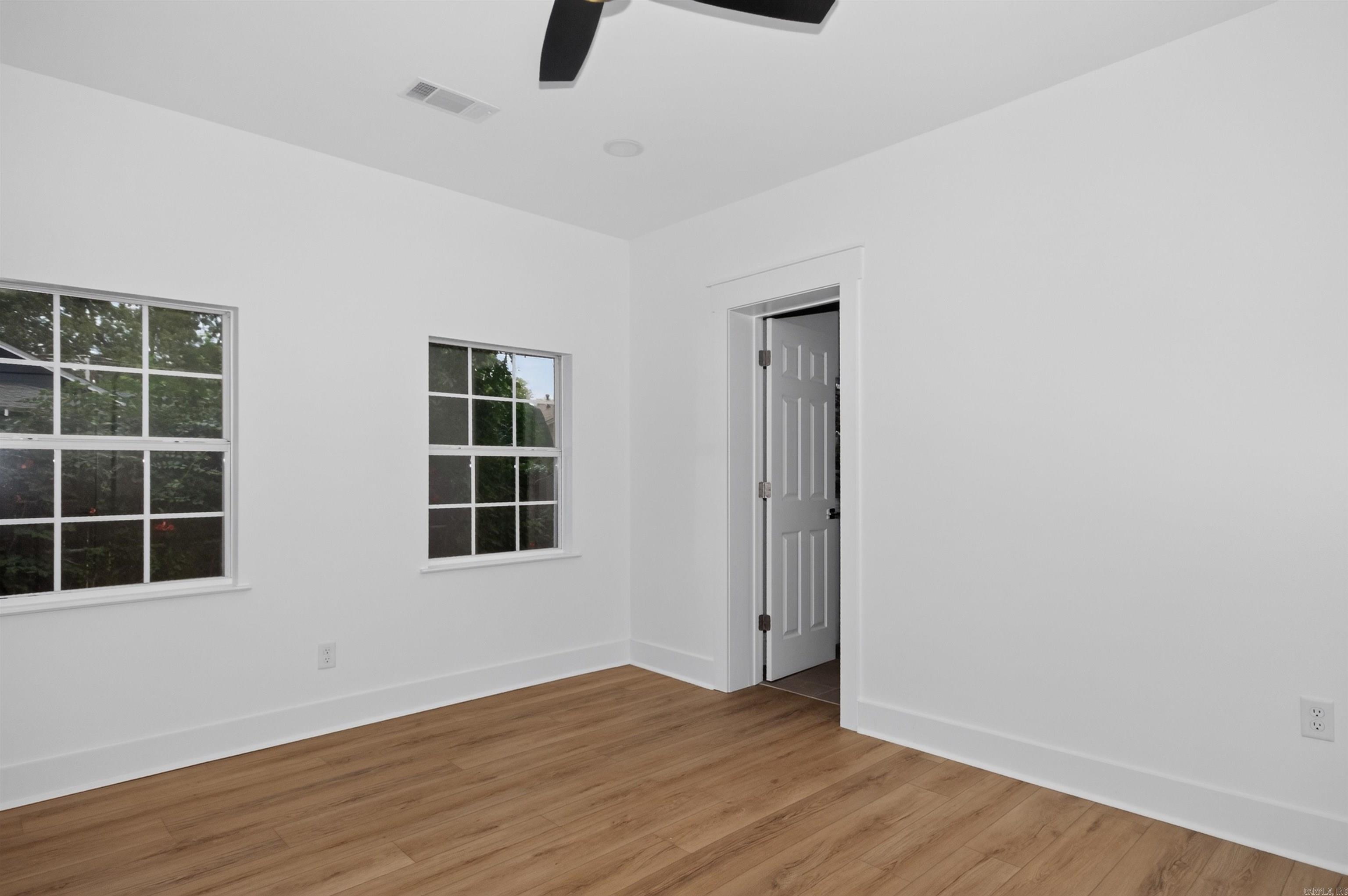 356 Ash St Property Photo 11