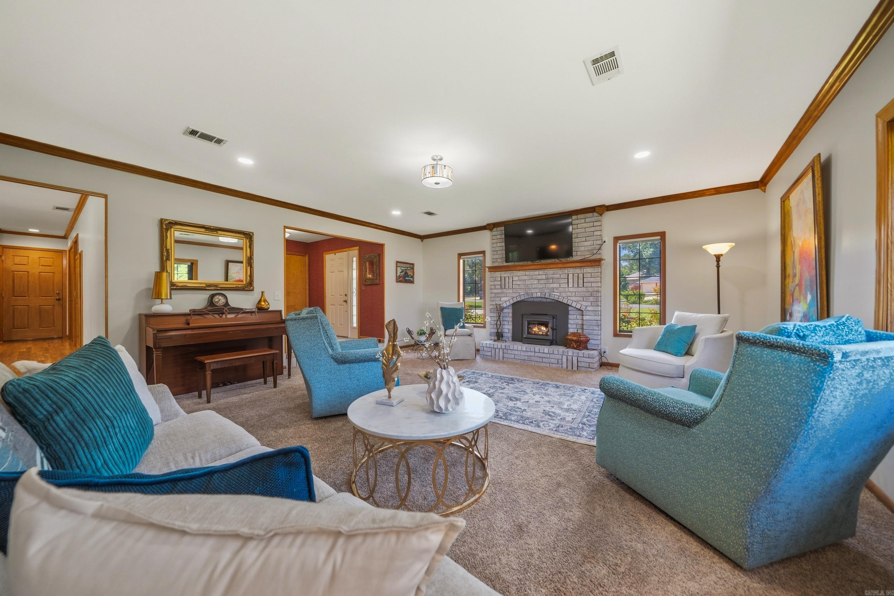 181 Tyler Cove Property Photo 7