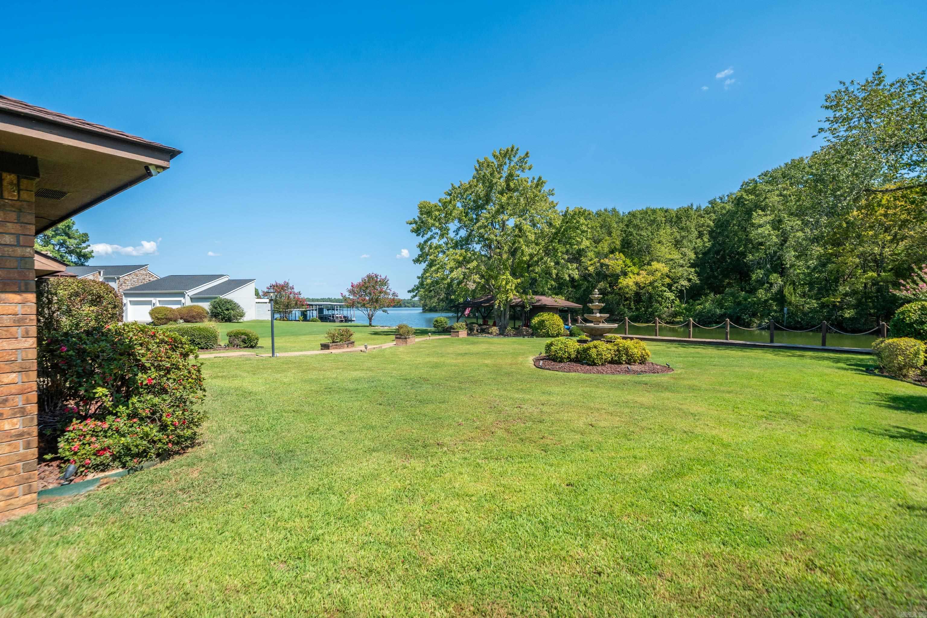 181 Tyler Cove Property Photo 35