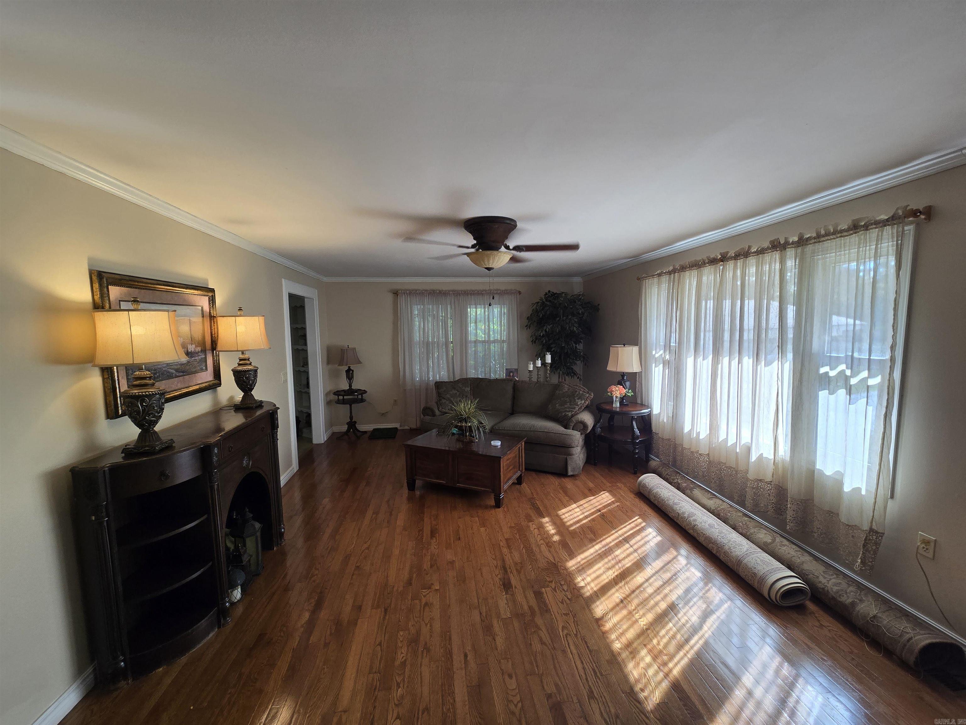 307 N Fifth Street Property Photo 6