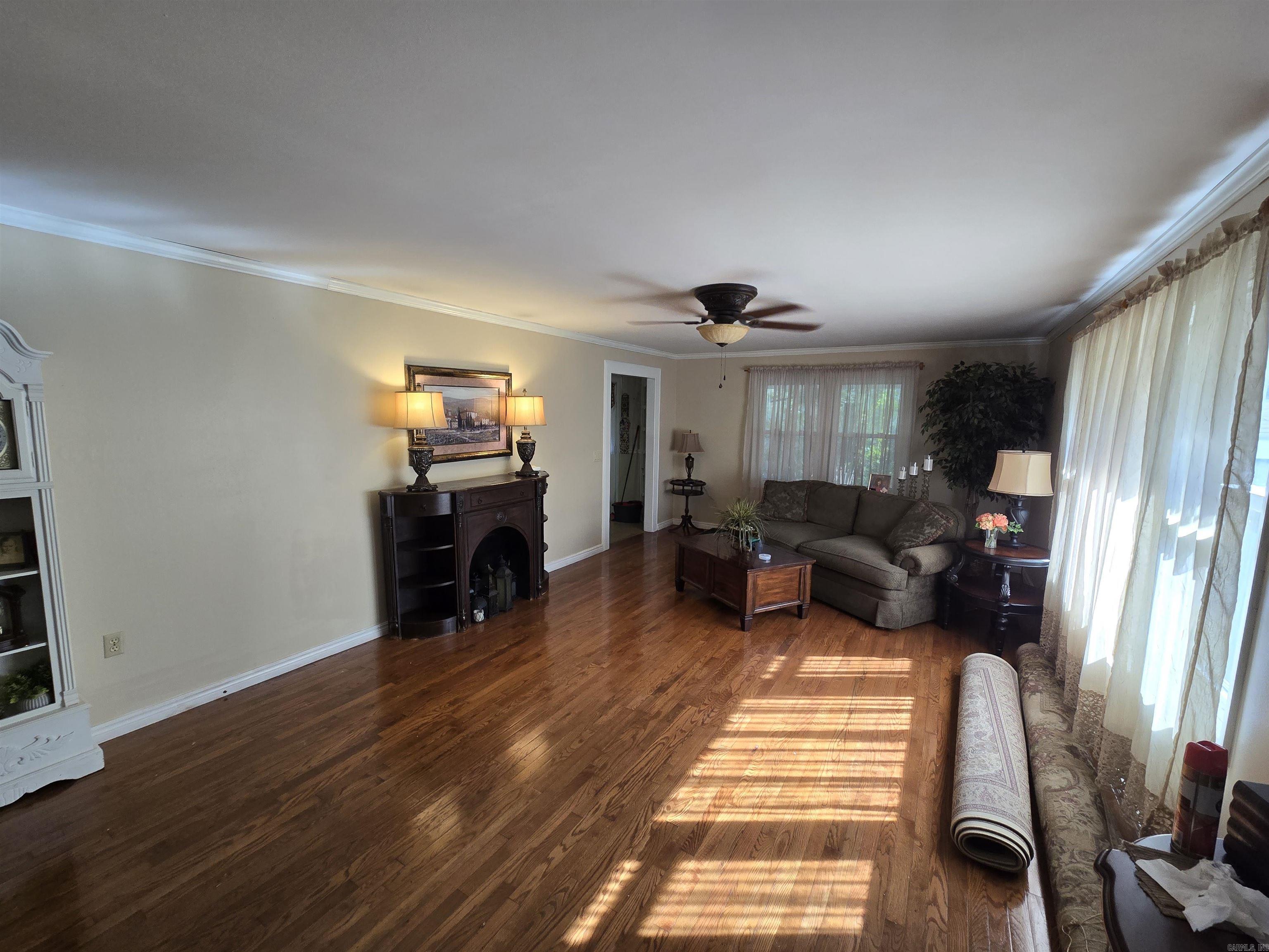 307 N Fifth Street Property Photo 7