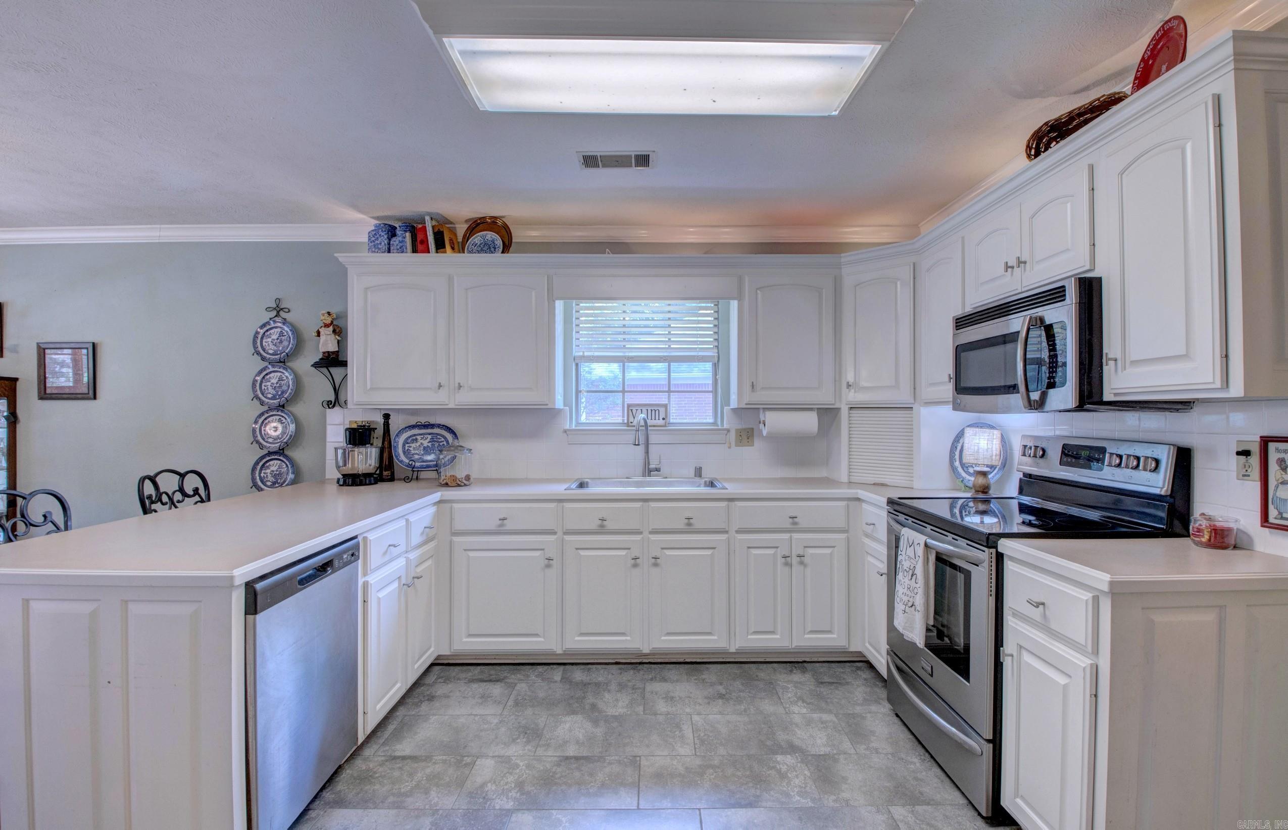 131 Deauville Drive Property Photo 17