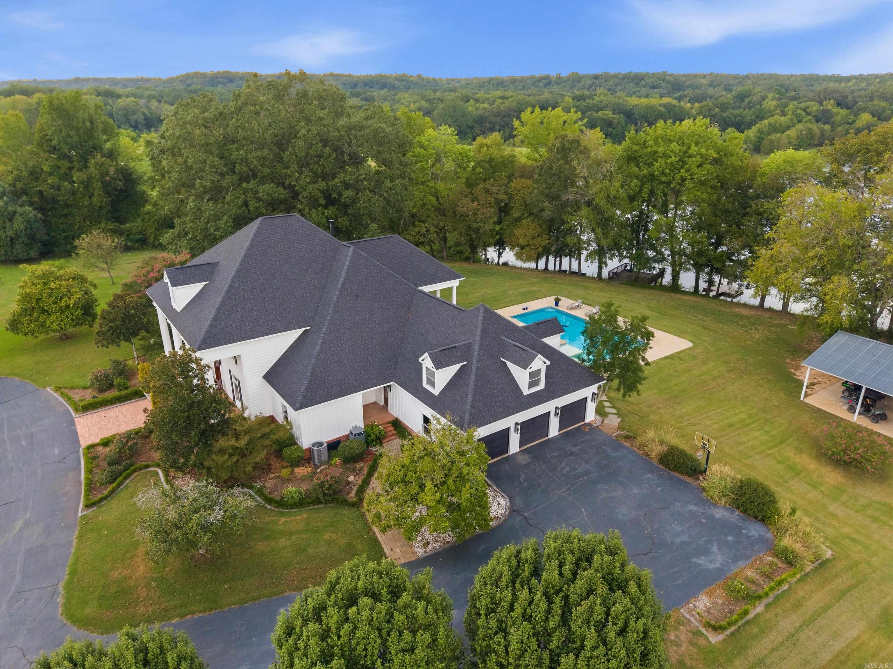 1090 Lookout Mountain Property Photo 6