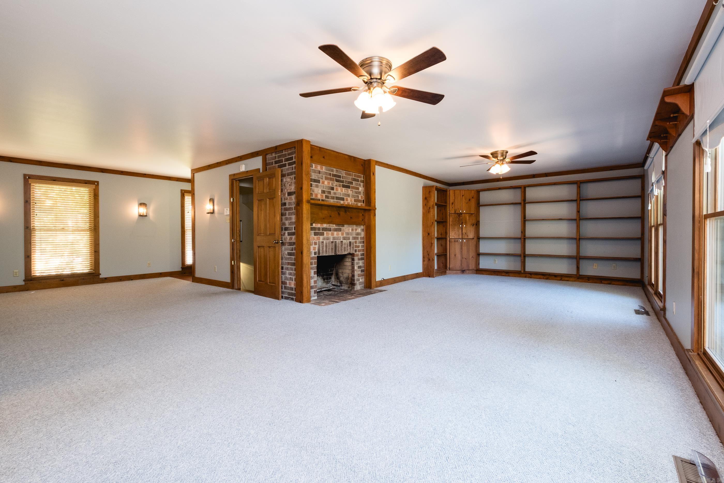 1204 North Point Lane Property Photo 6