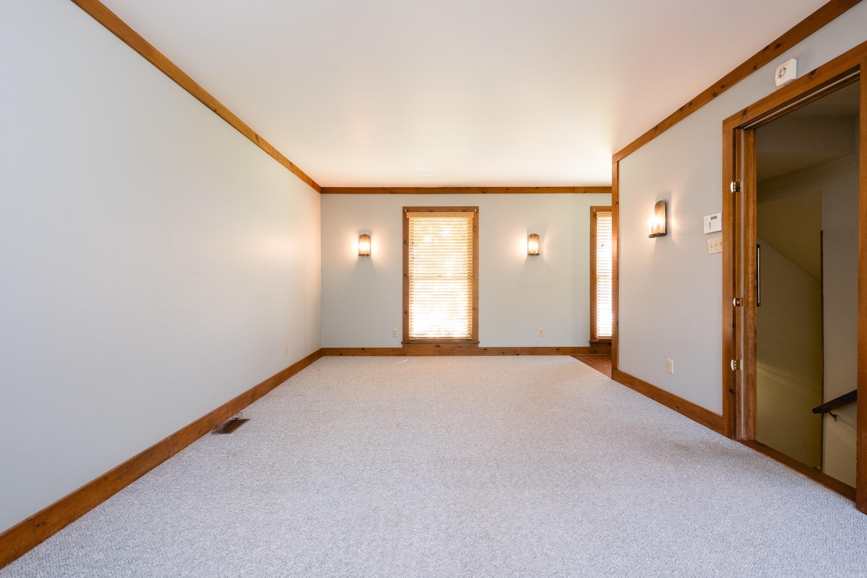 1204 North Point Lane Property Photo 12