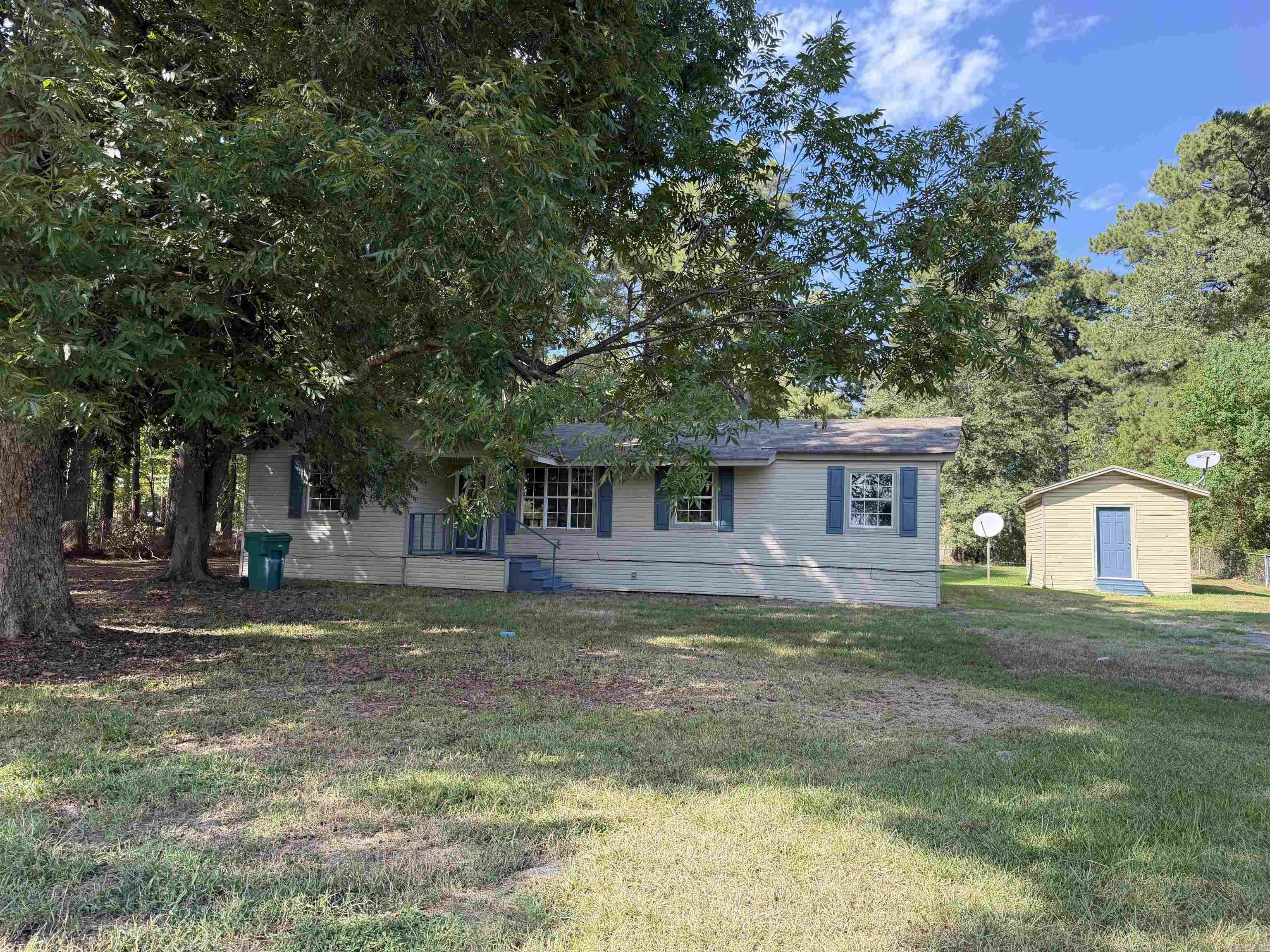 1304 Frye Lane Property Photo 2