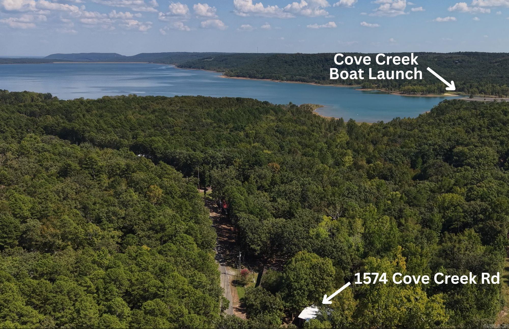 1574 Cove Creek Rd Property Photo 2