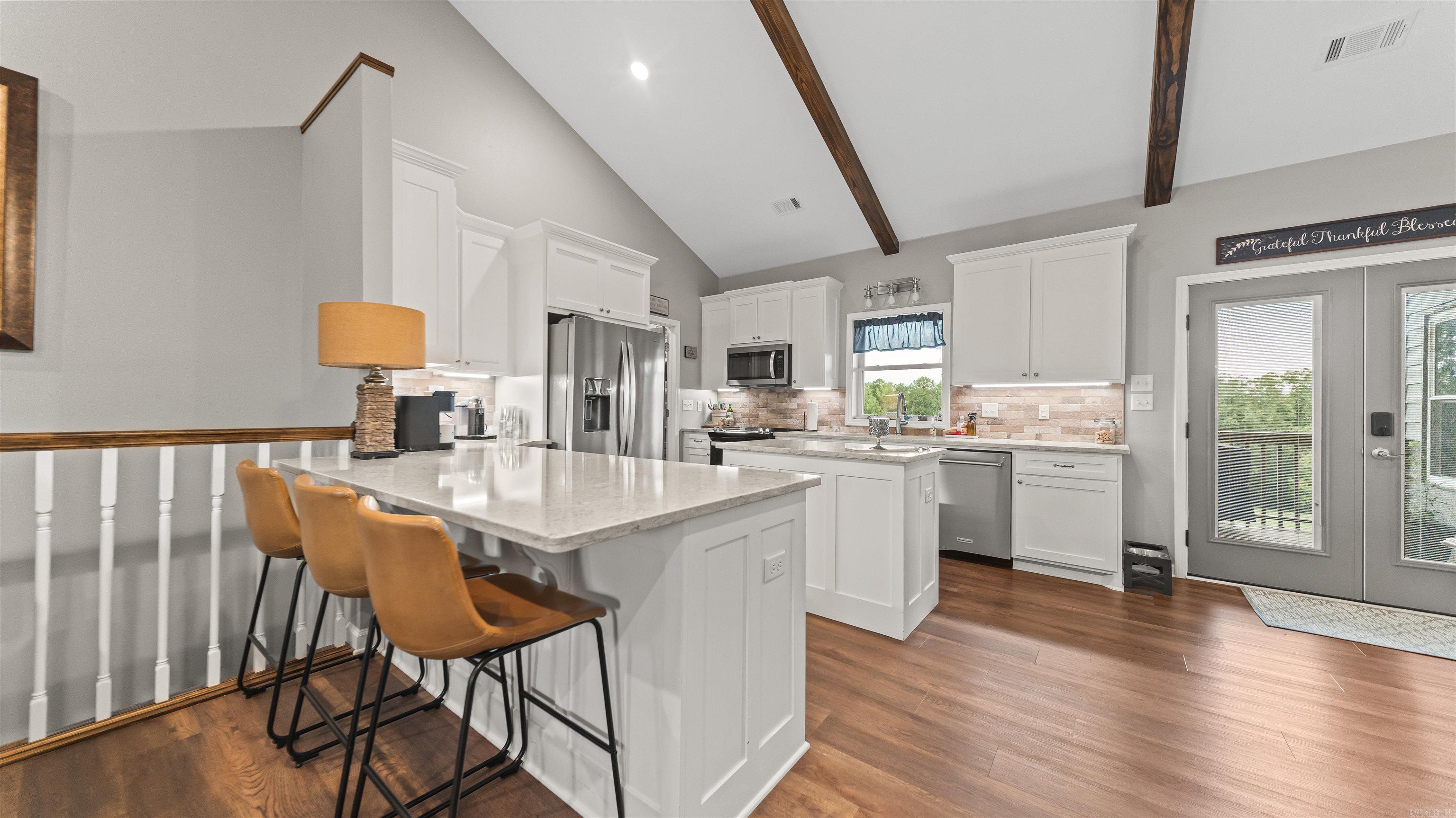 6080 Ziegler Road Property Photo 11