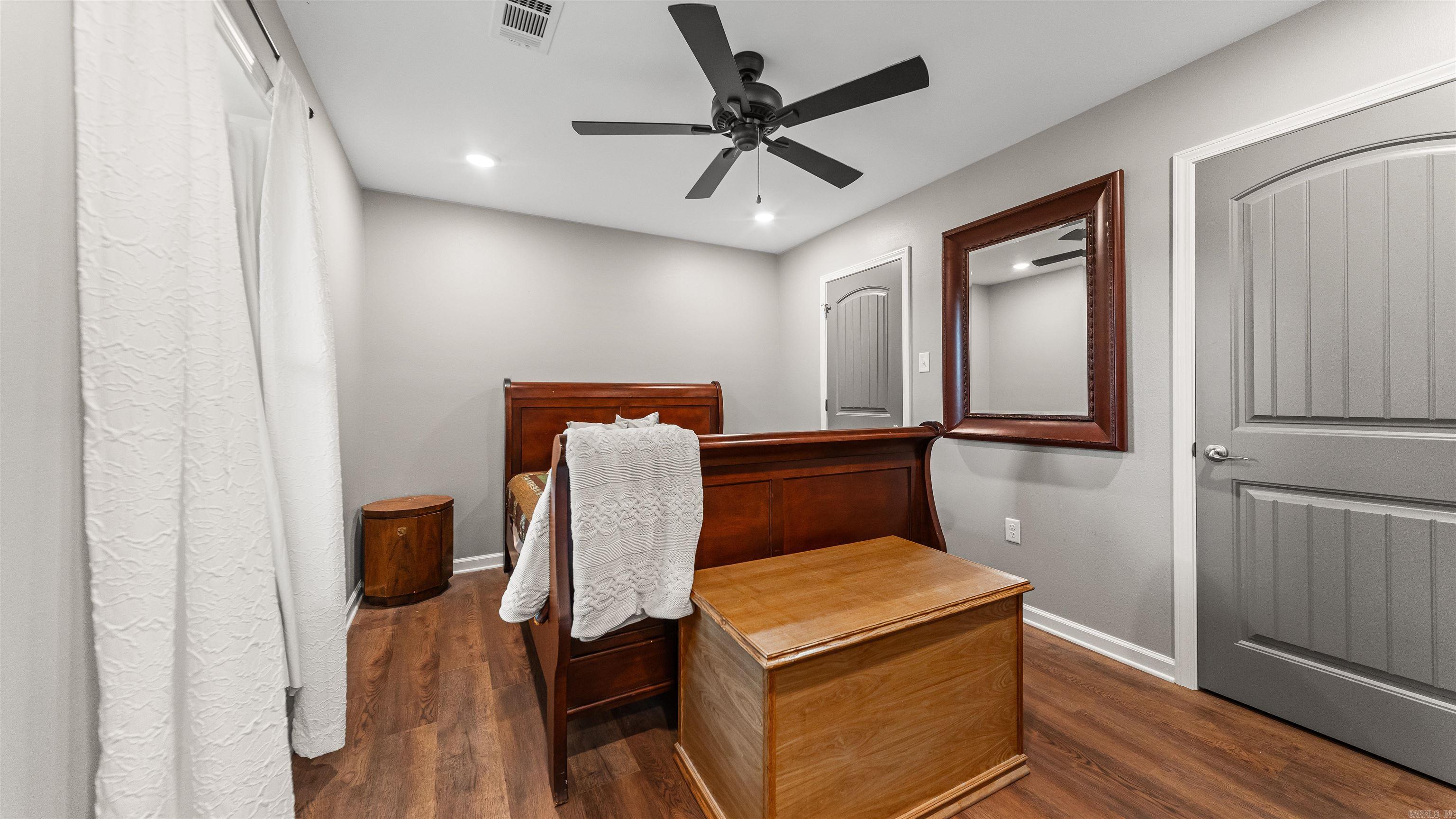6080 Ziegler Road Property Photo 30