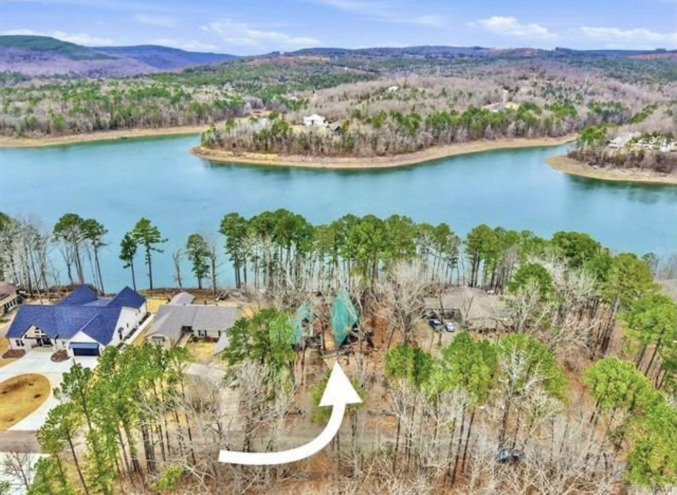 450 Davidson Cr. Property Photo 3