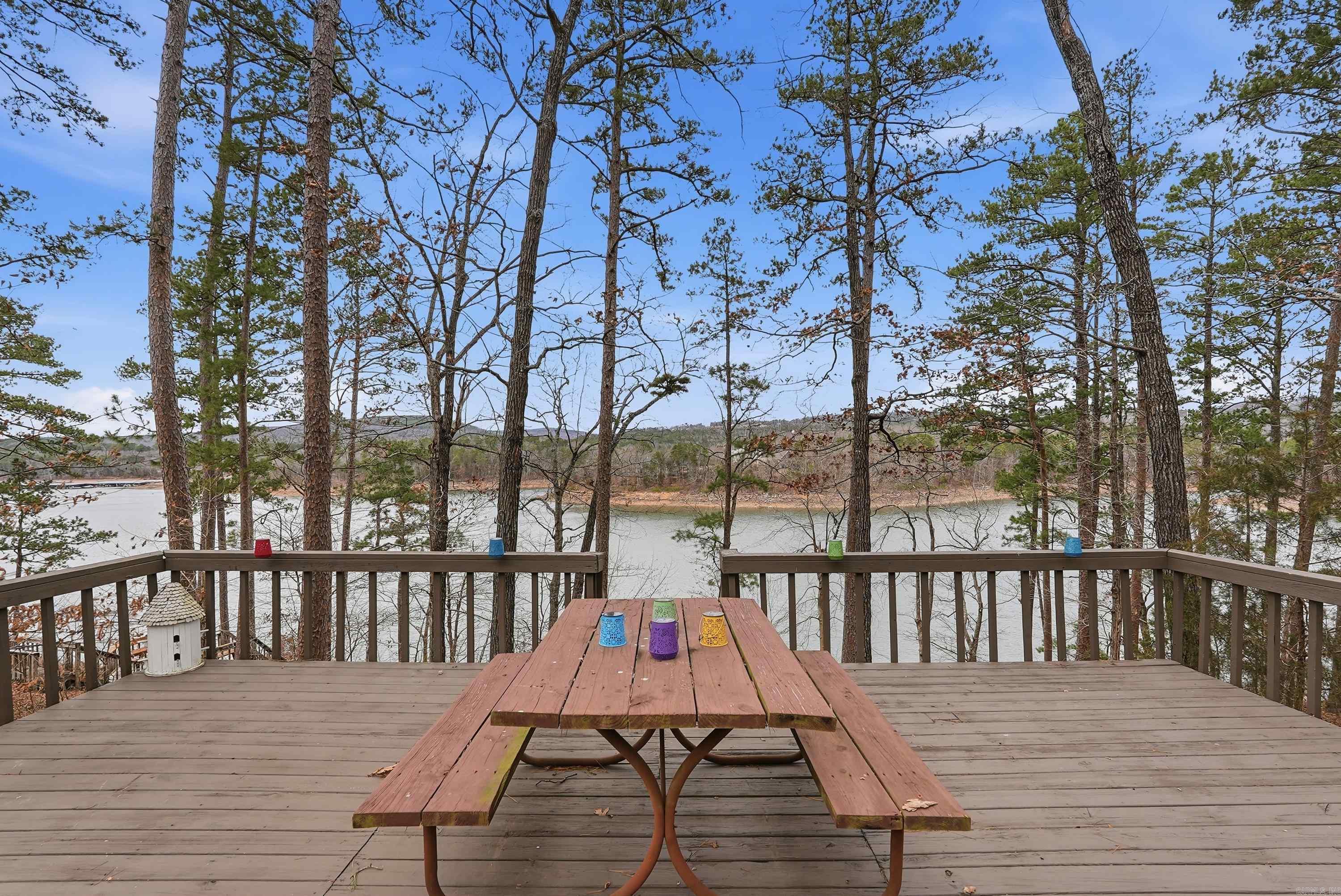 450 Davidson Cr. Property Photo 15