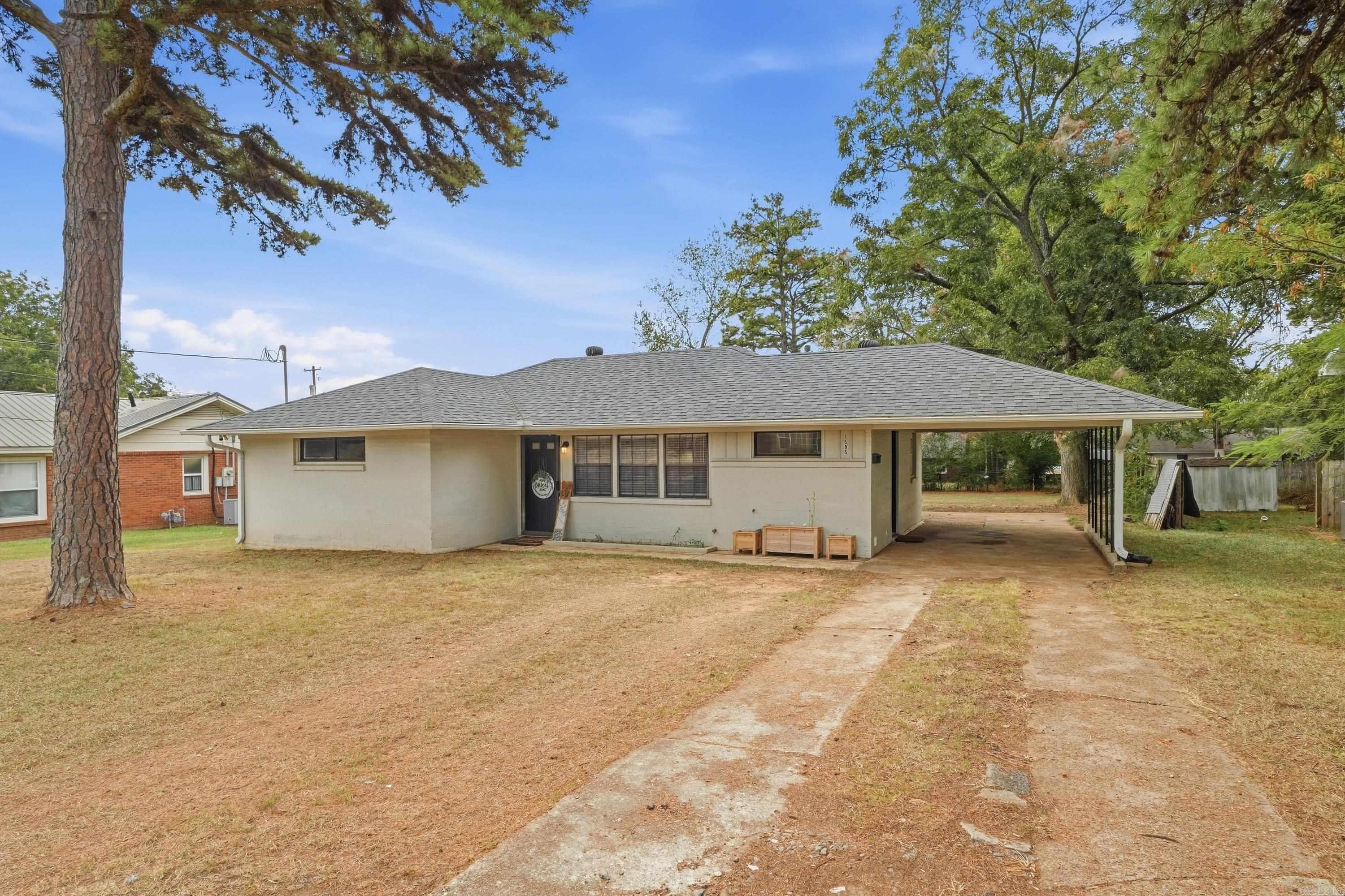 1505 Tulip Avenue Property Photo 1
