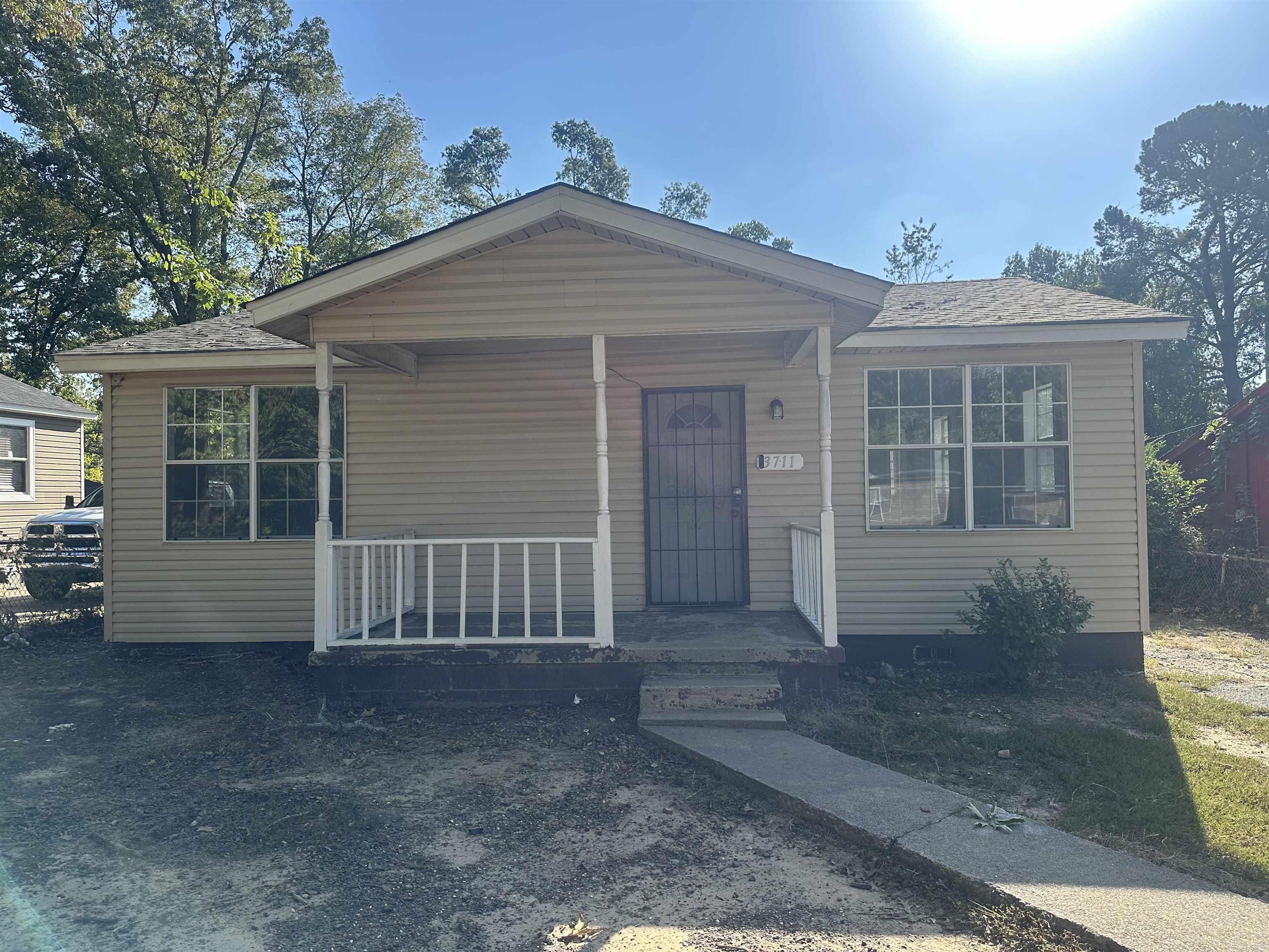 3711 Holt Street Property Photo 1