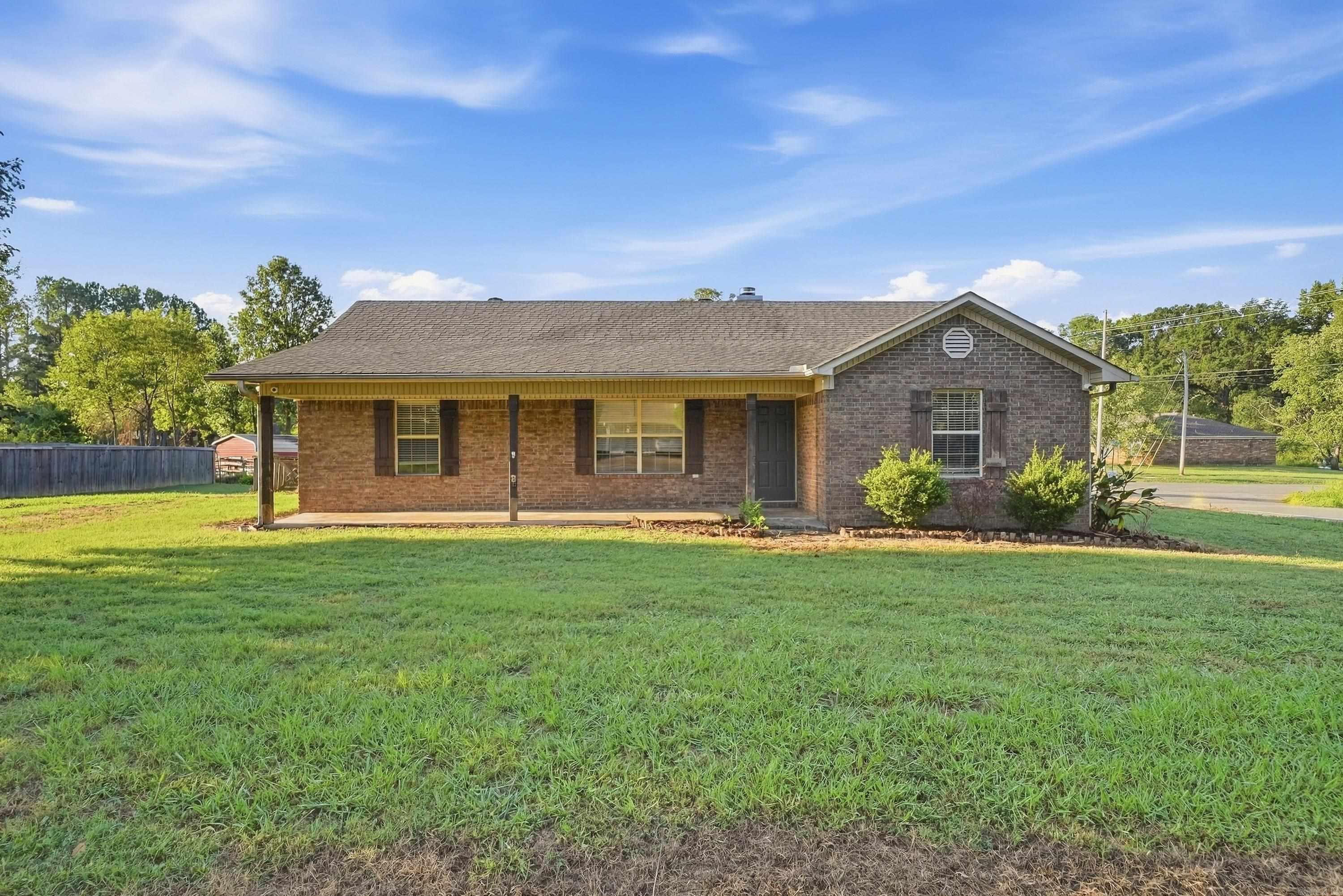 2 Tumblewood Dr