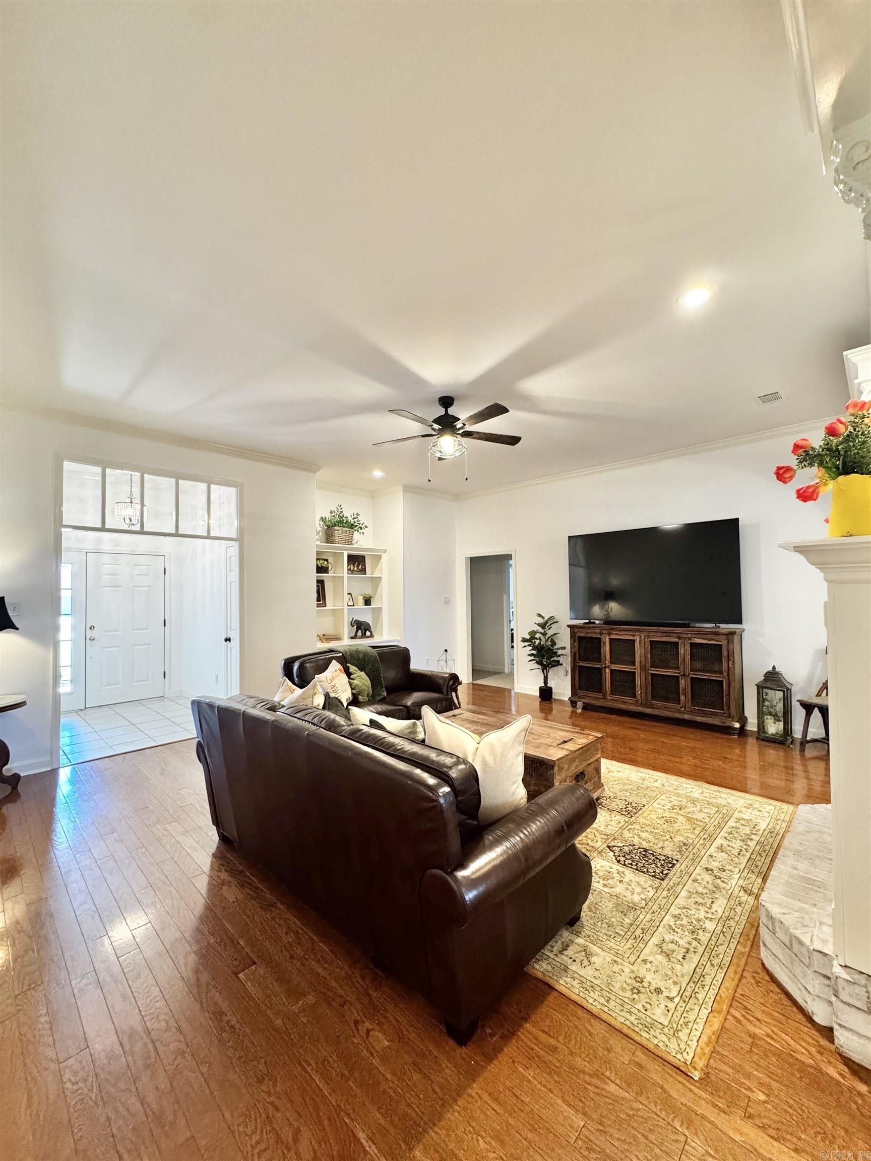 28 Weaver Circle Property Photo 7